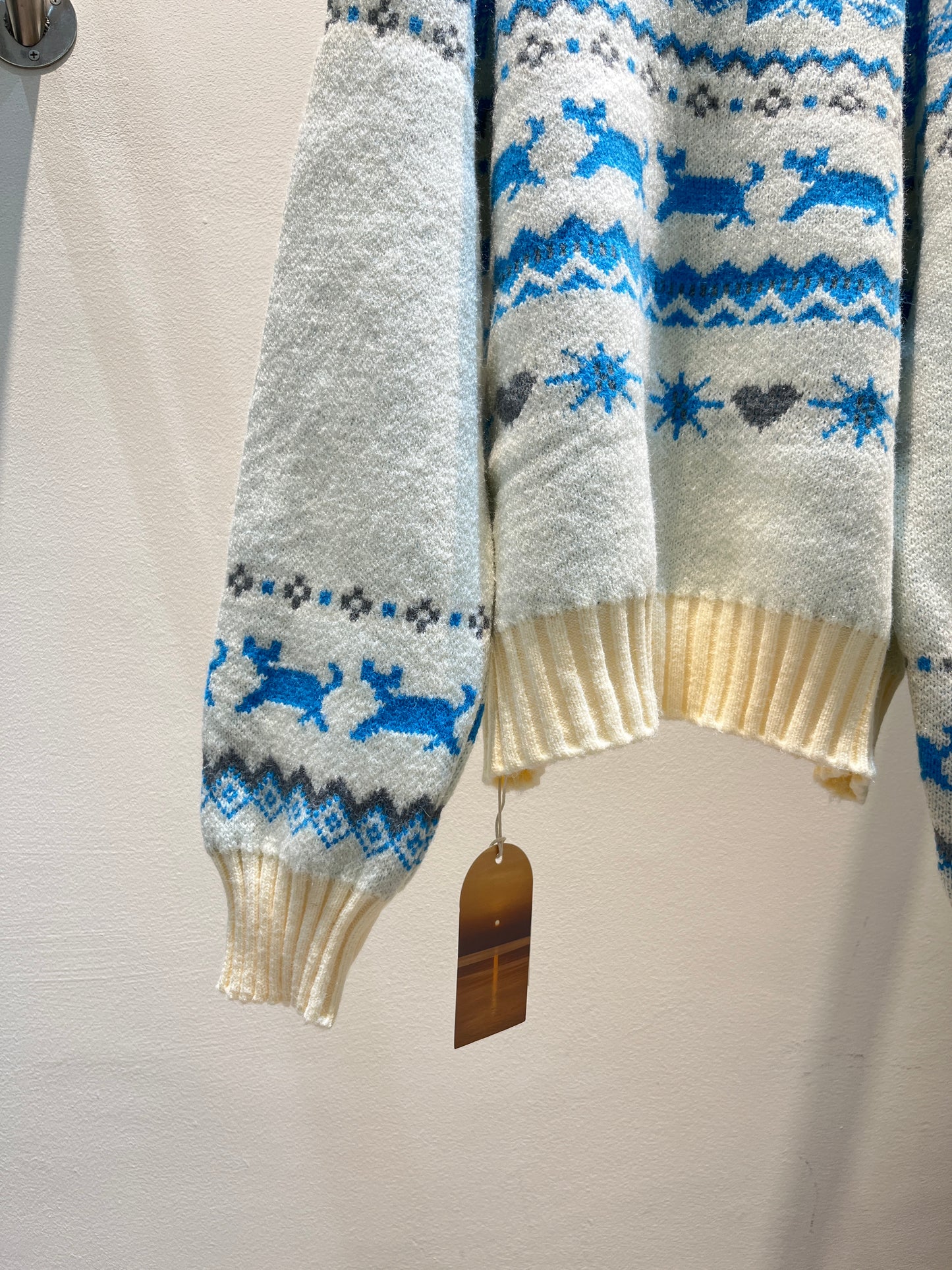 BLUE SNOW OFF SHOULDER TOP