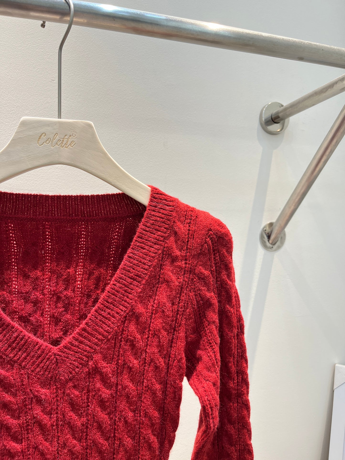 RED SLIM FIT KNITTED SWEATER