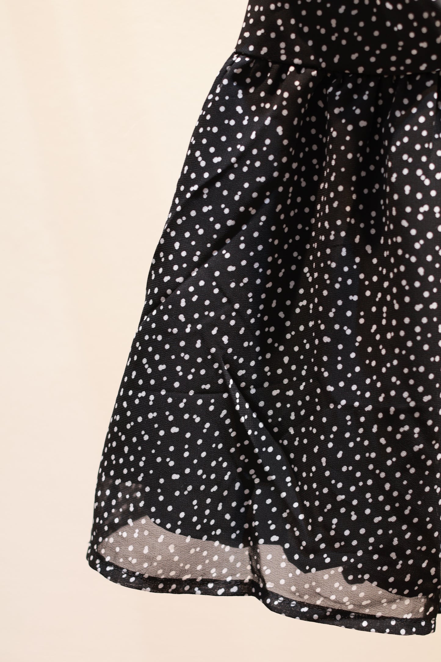 POLKADOT FLOWY BLACK TOP