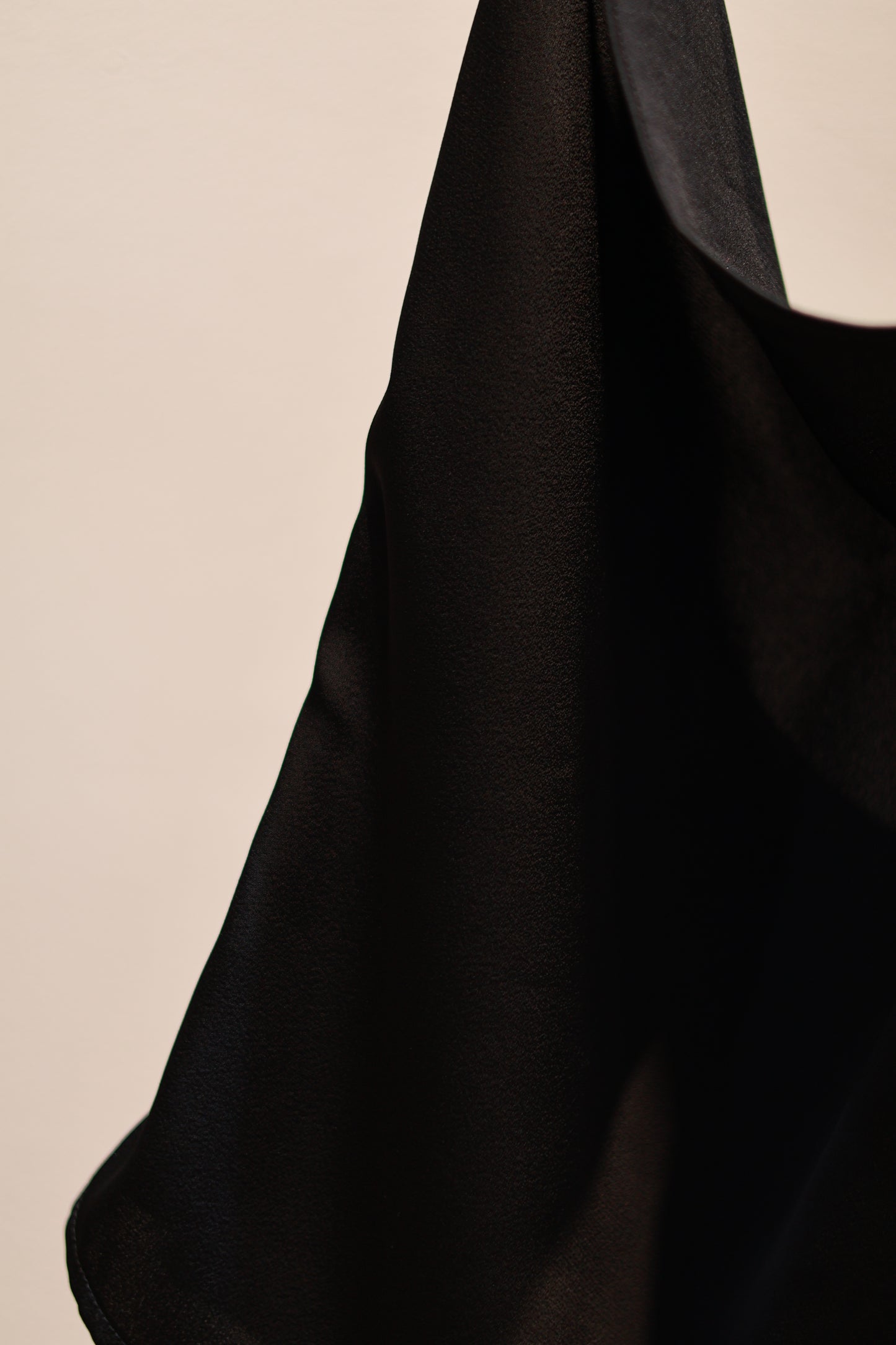 SATIN PLAIN BLACK HALTER