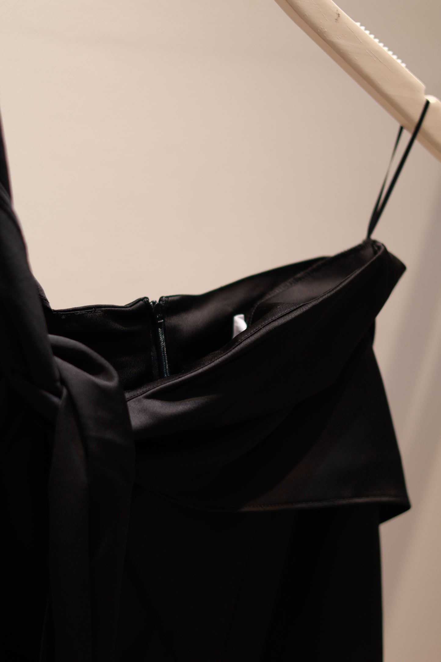 ASYM SATIN FLOWY TOP