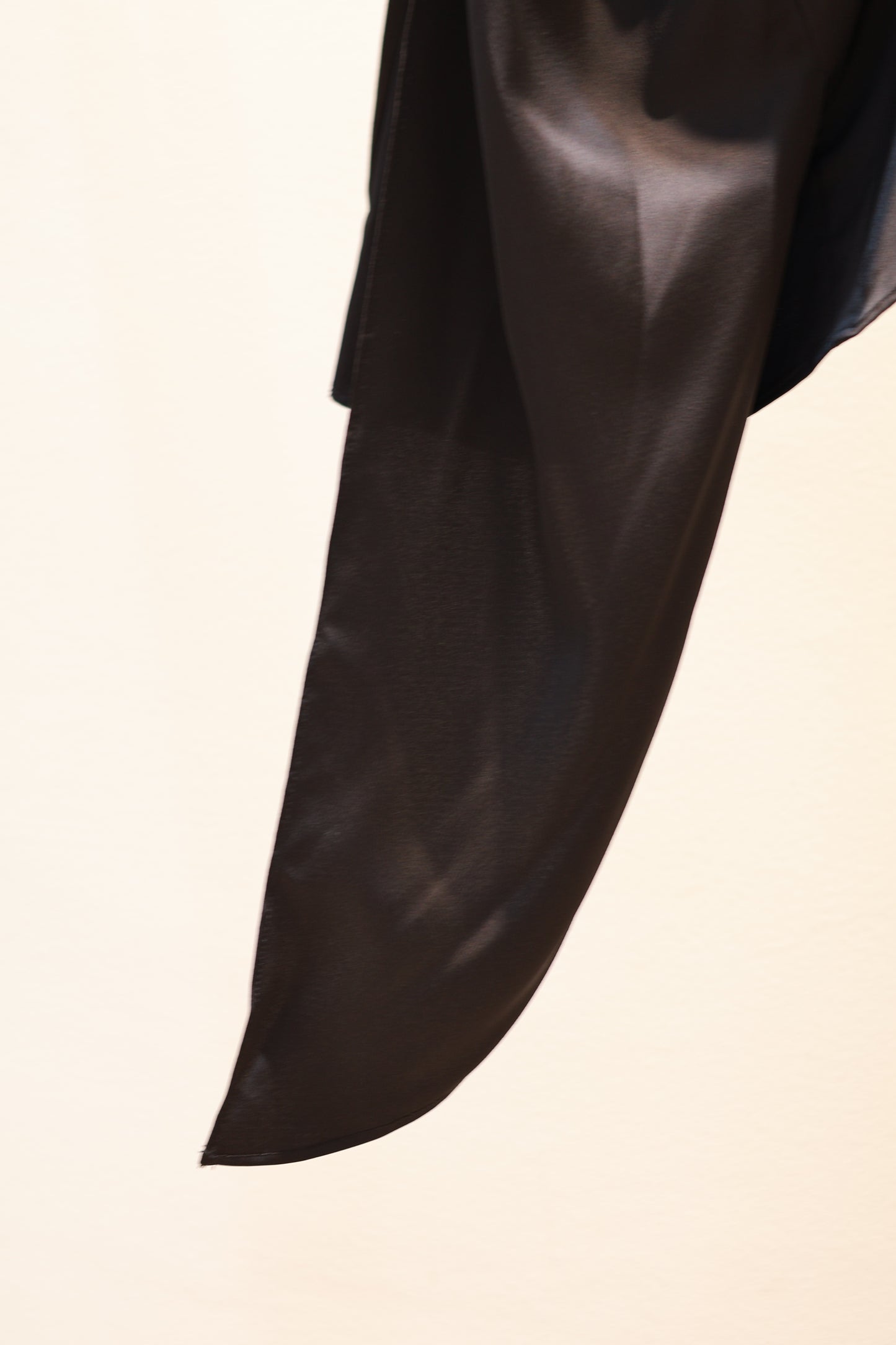 ASYM SATIN FLOWY TOP