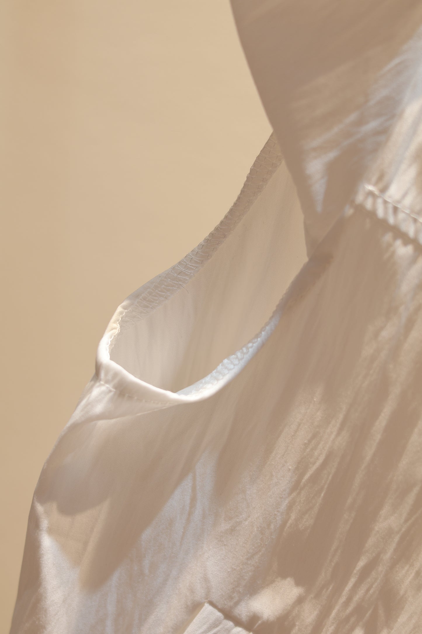 WHITE US SHORT SLEEVE COLLAR