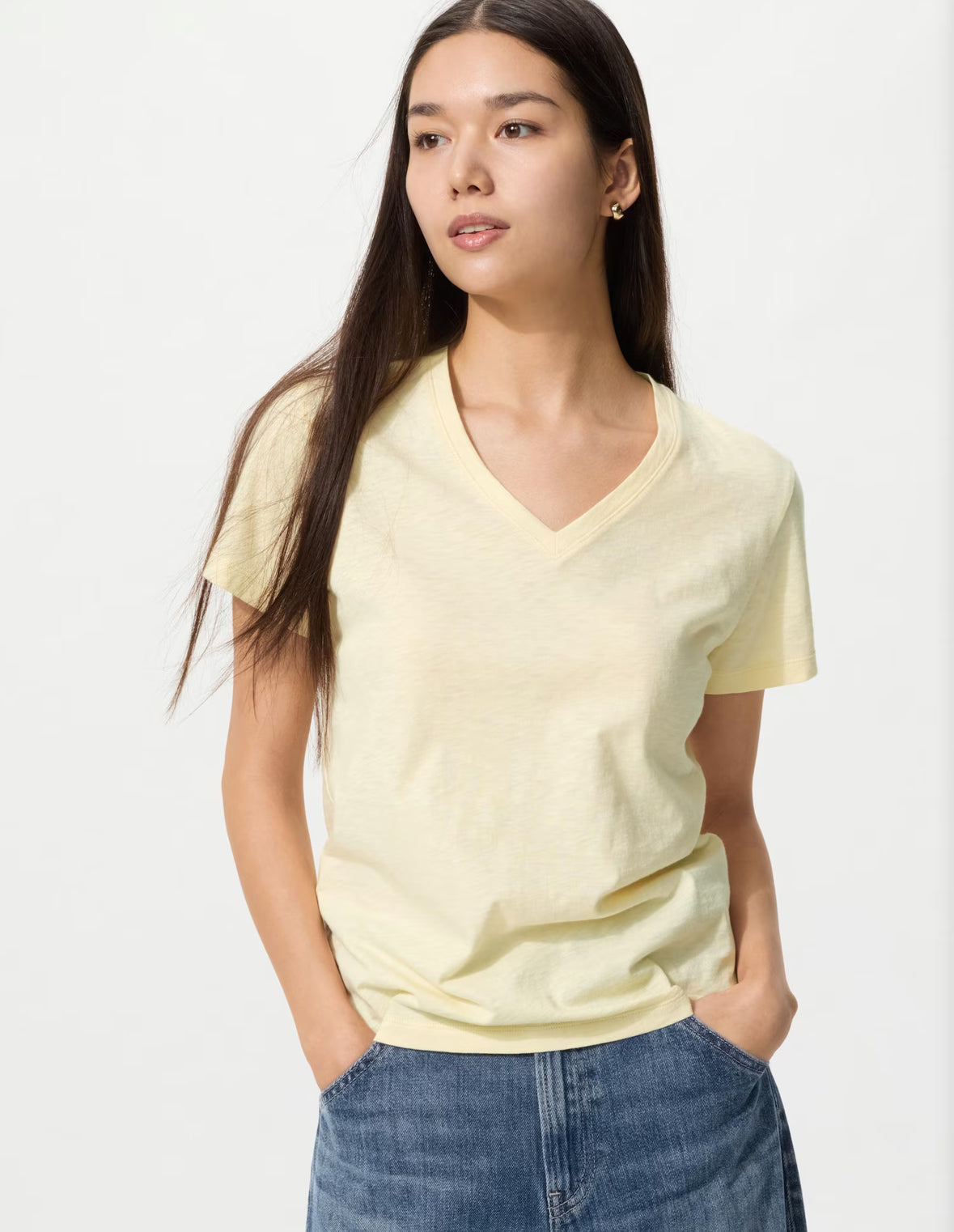 UNIQLO Slub Jersey V Neck T