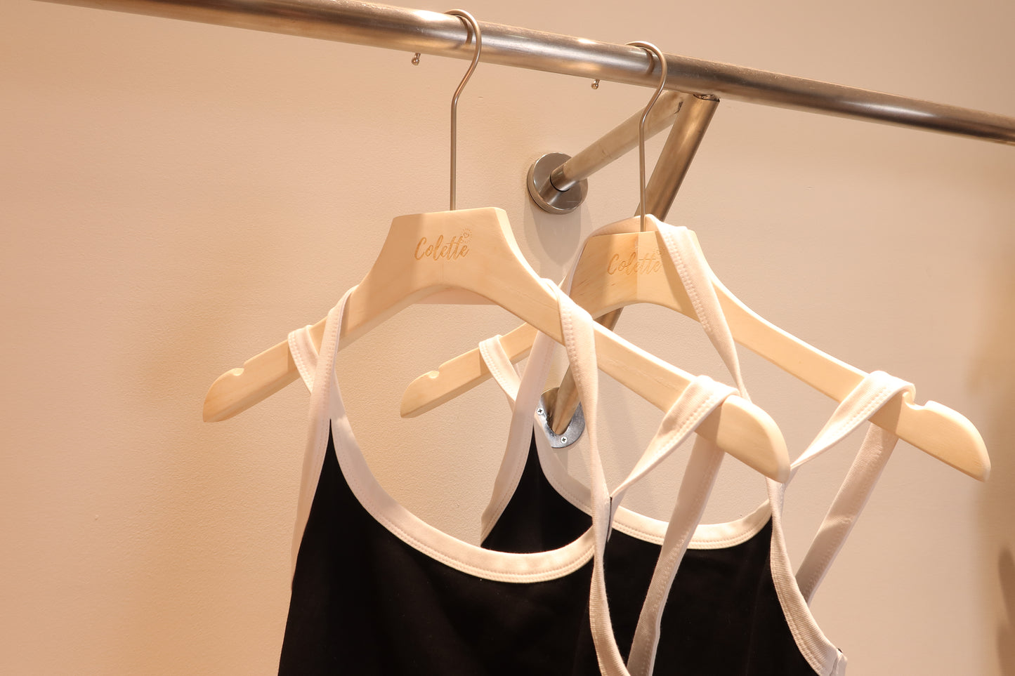 Halter b&w top