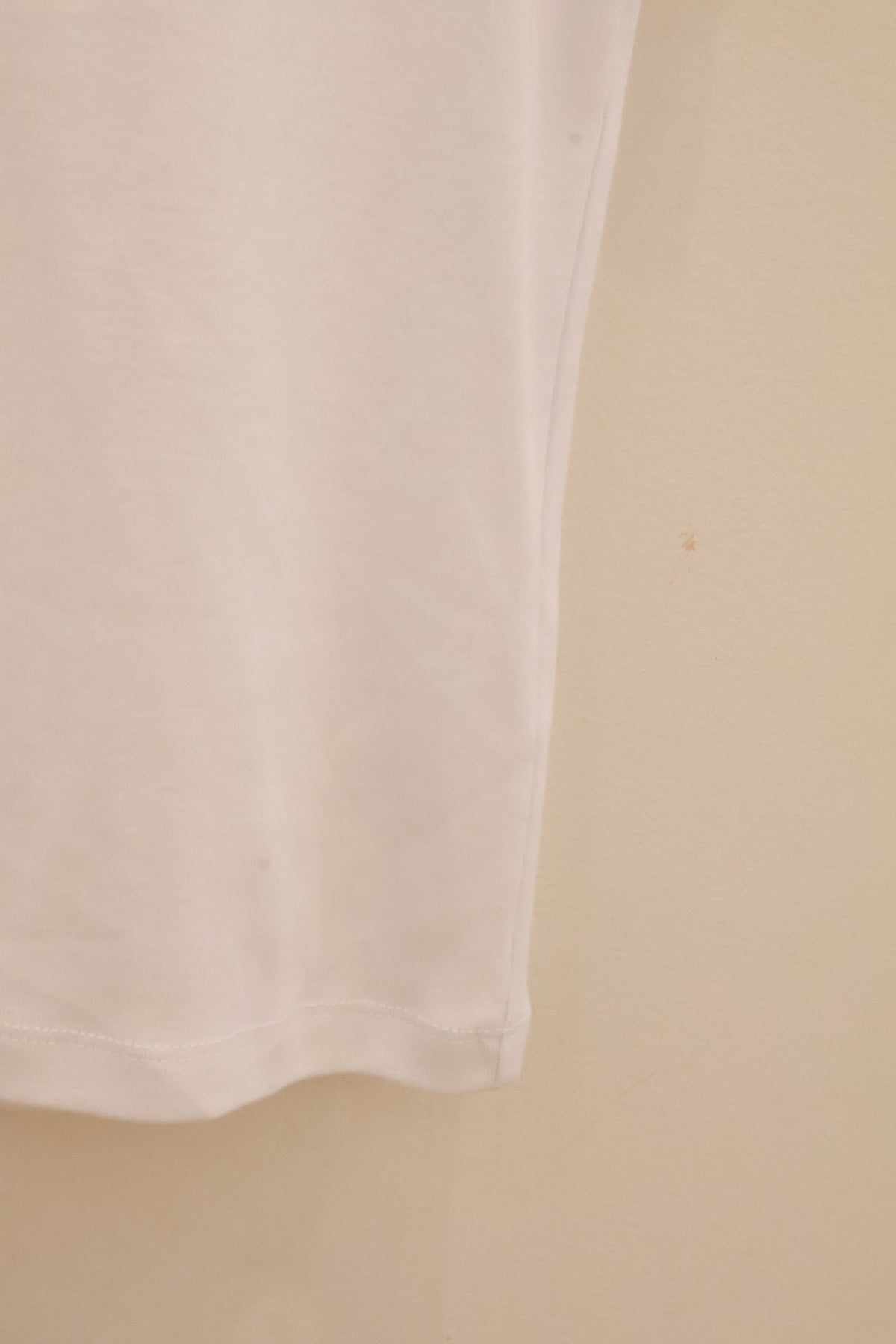 SUBDUED Round Neck Fitted T-Shirt