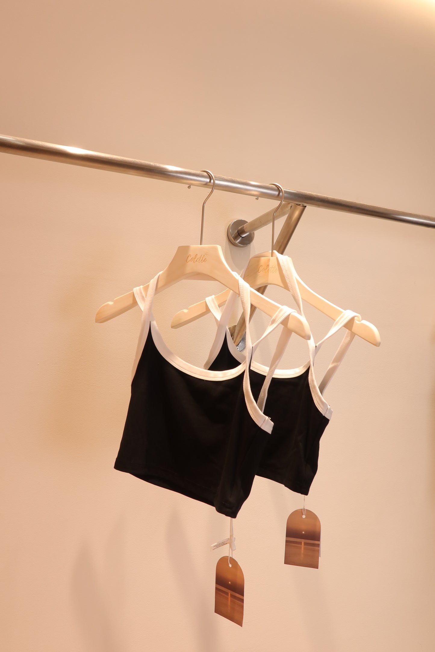 Halter b&w top