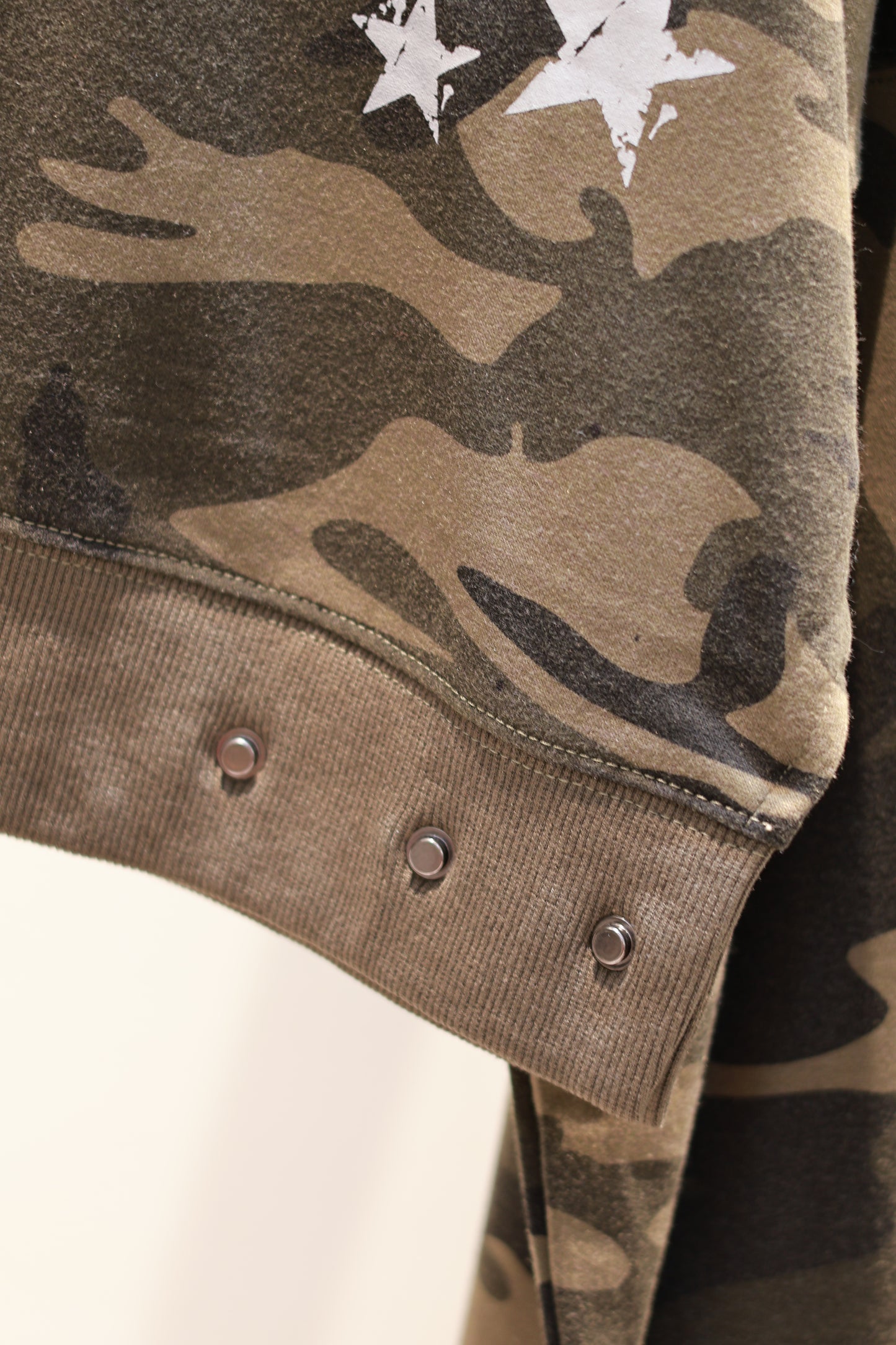 COMMANDO CROPPED OFF SHOULDER