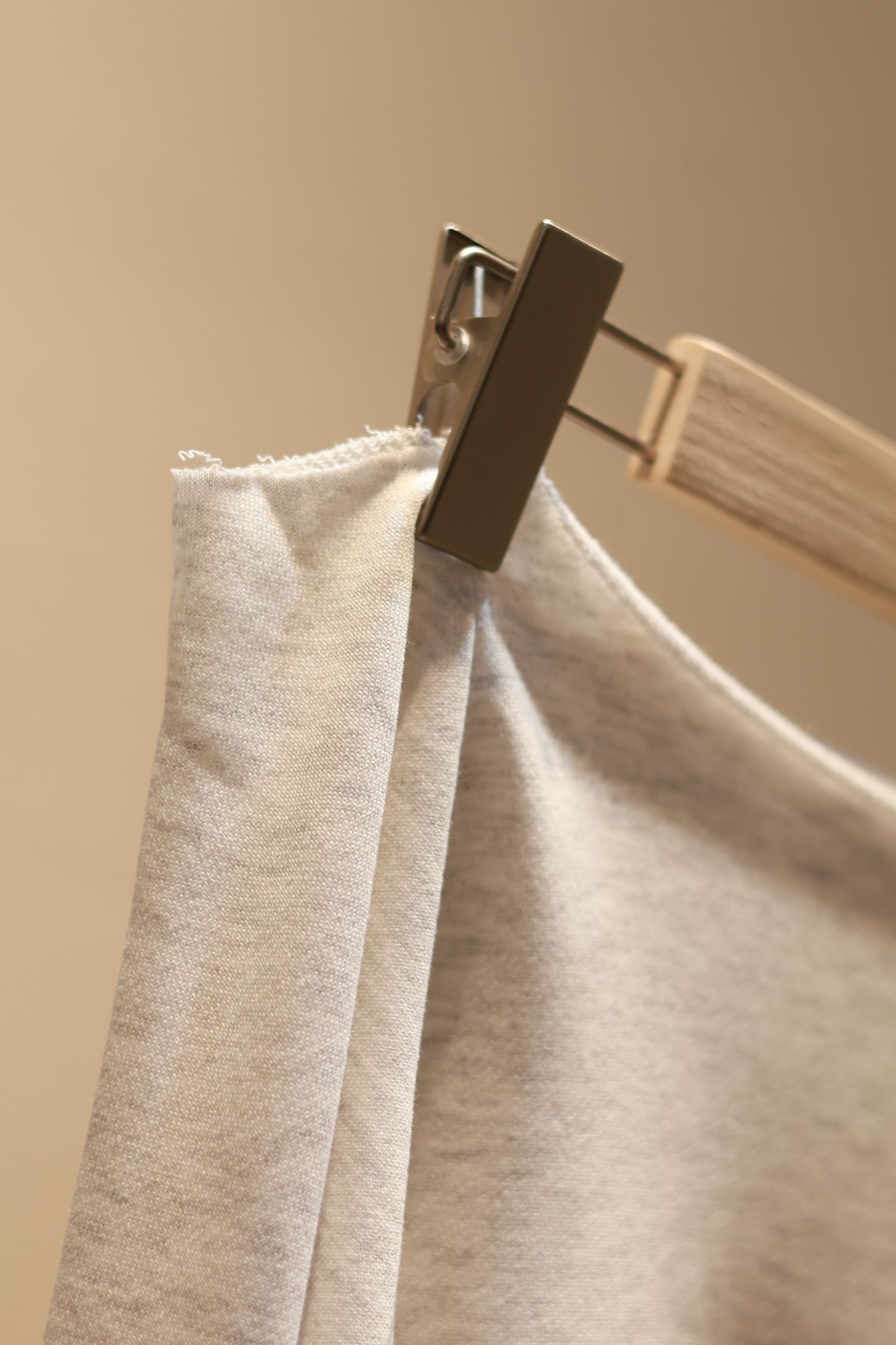 GRAY HALF SHOULDER SWEATER