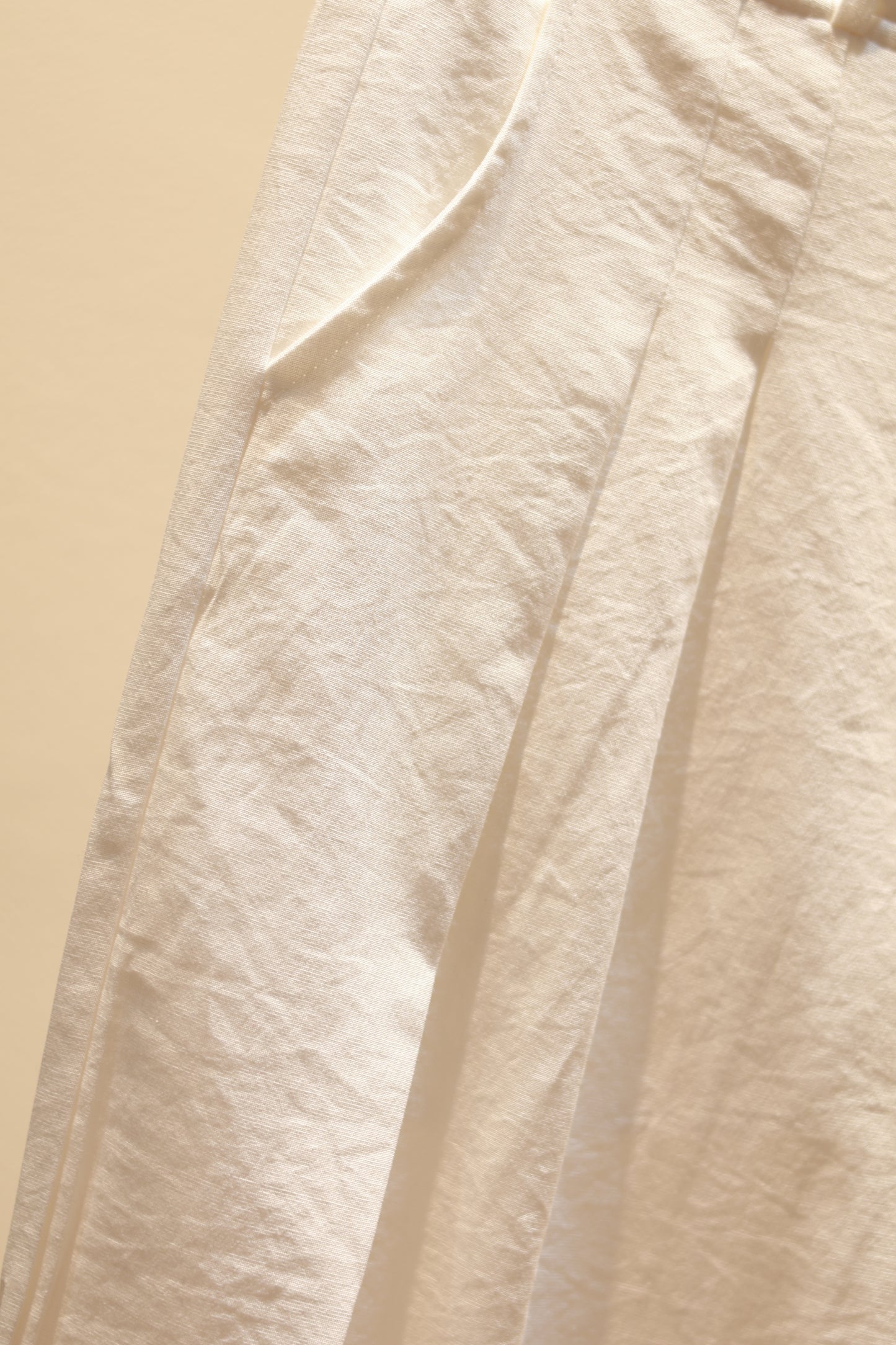WAIST DETAIL WHITE BOTTOMS