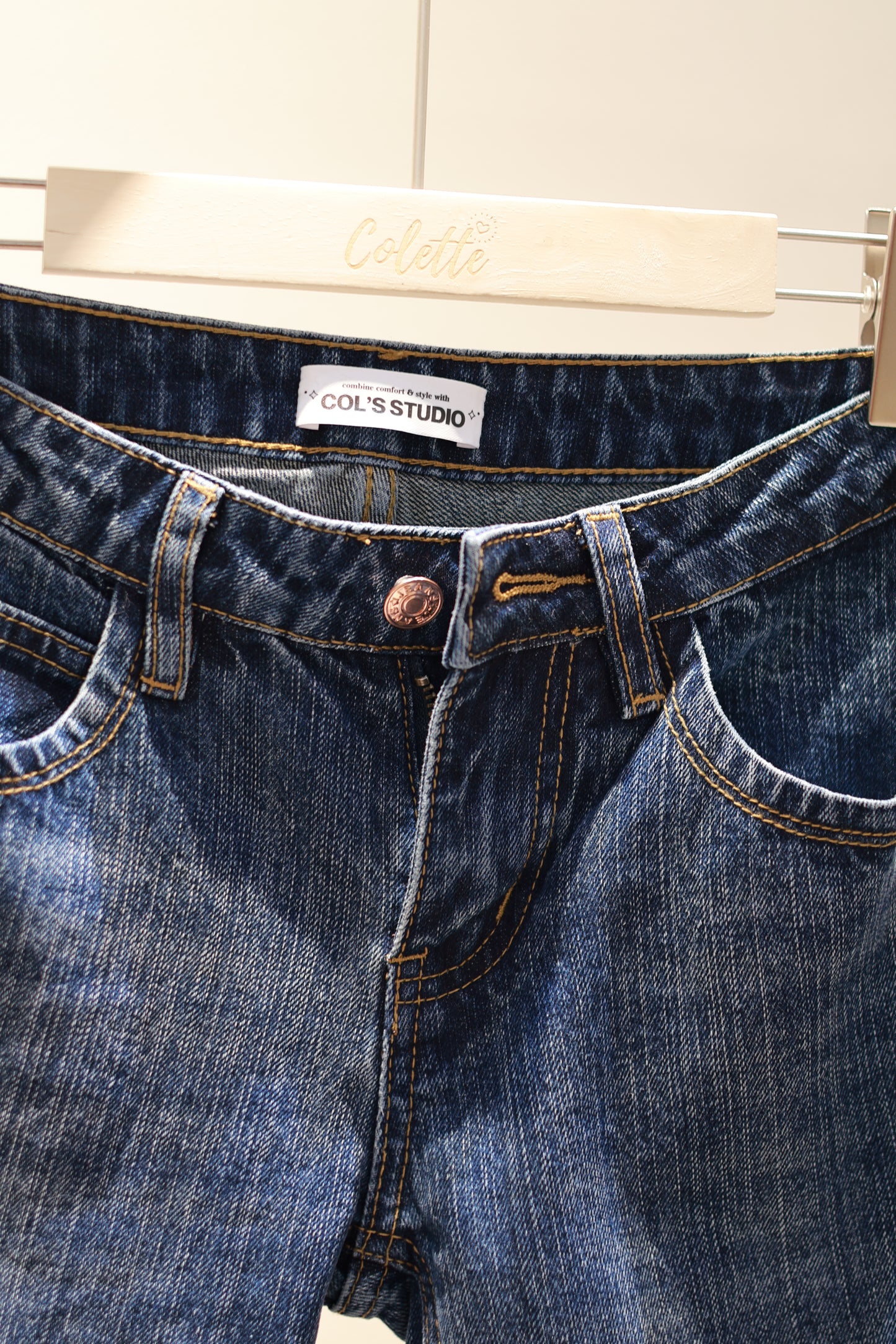 BLUE WASHED LOW RISE DENIM JEANS