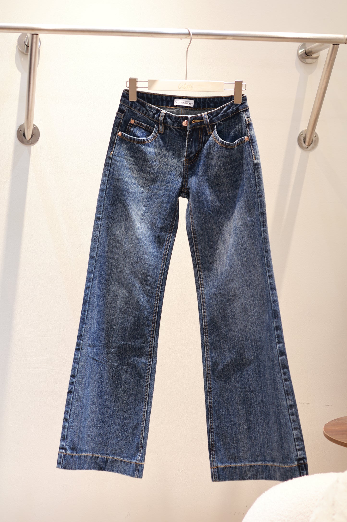 BLUE WASHED LOW RISE DENIM JEANS
