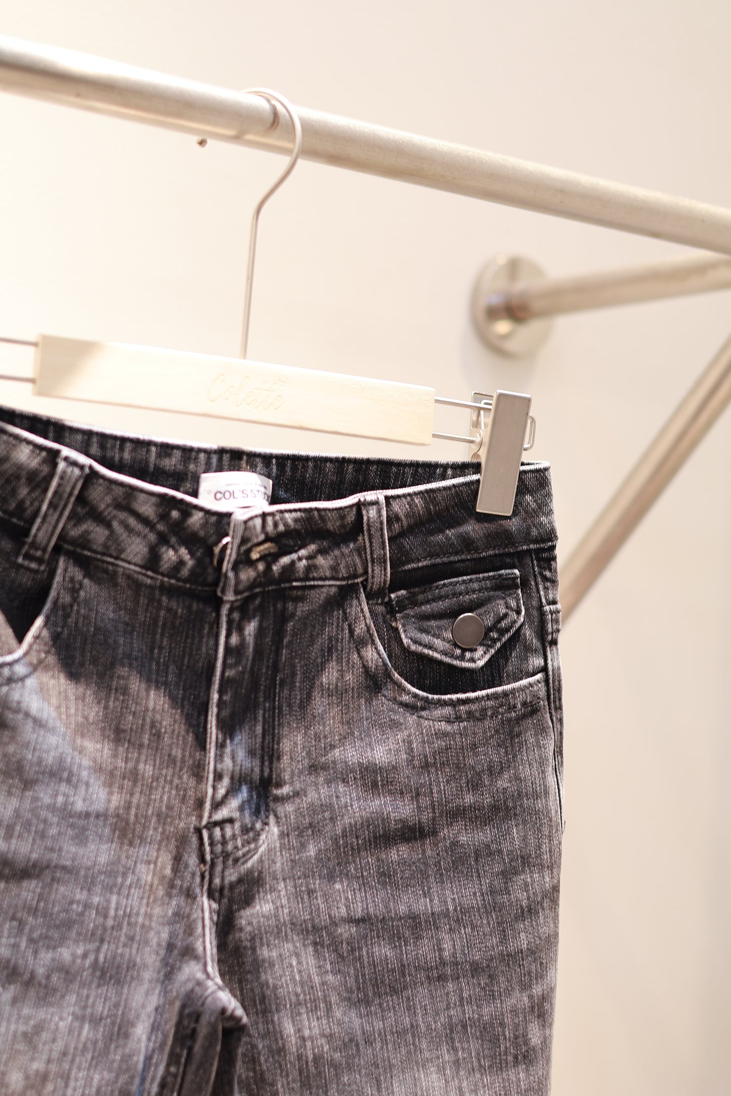 BLACK WASHED LOW RISE DENIM JEANS