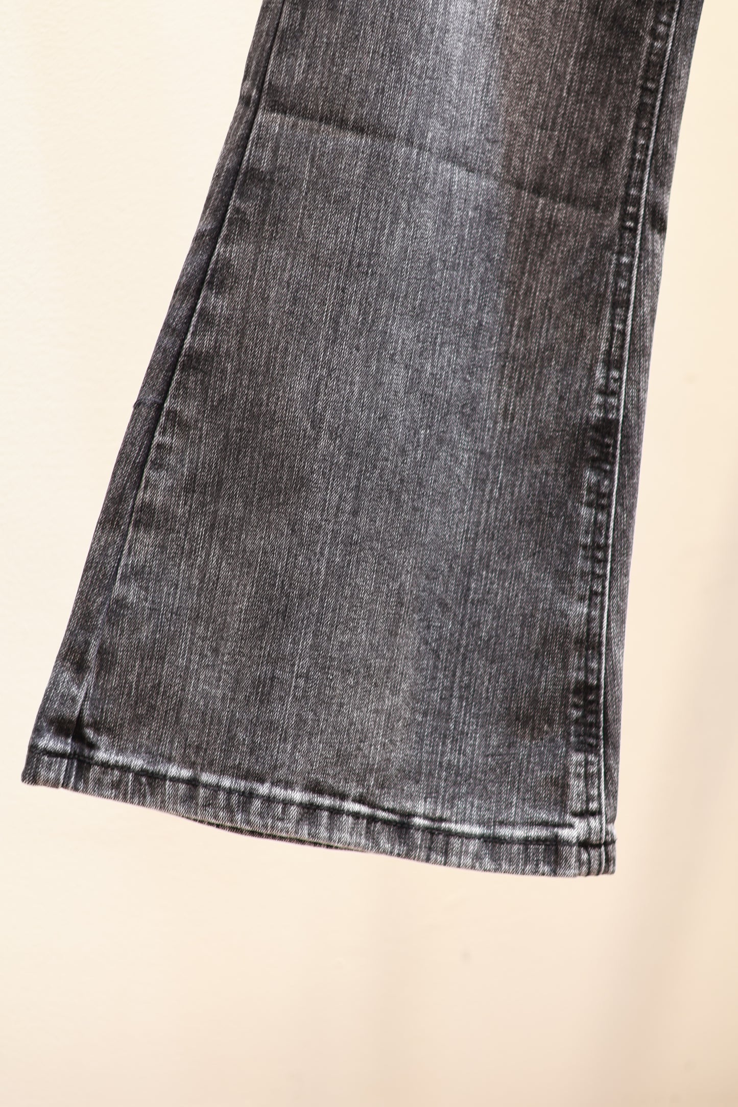BLACK WASHED LOW RISE DENIM JEANS