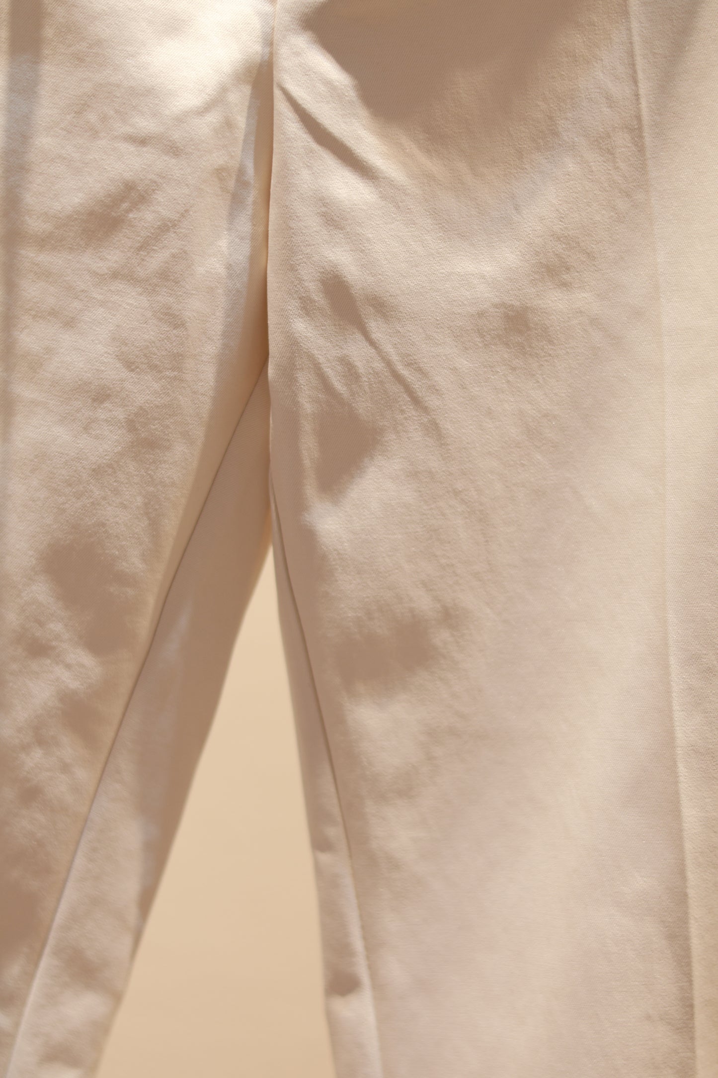 SIDE BUCKLE FLATED TROUSERS