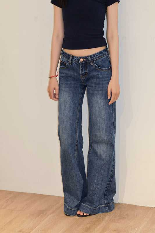 BLUE WASHED LOW RISE DENIM JEANS