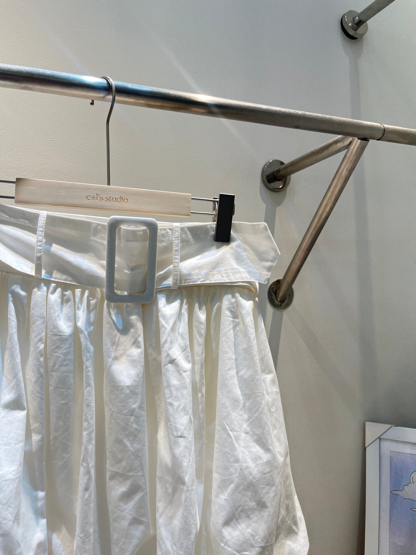 BUCKLED TUBE PUFFY TOP