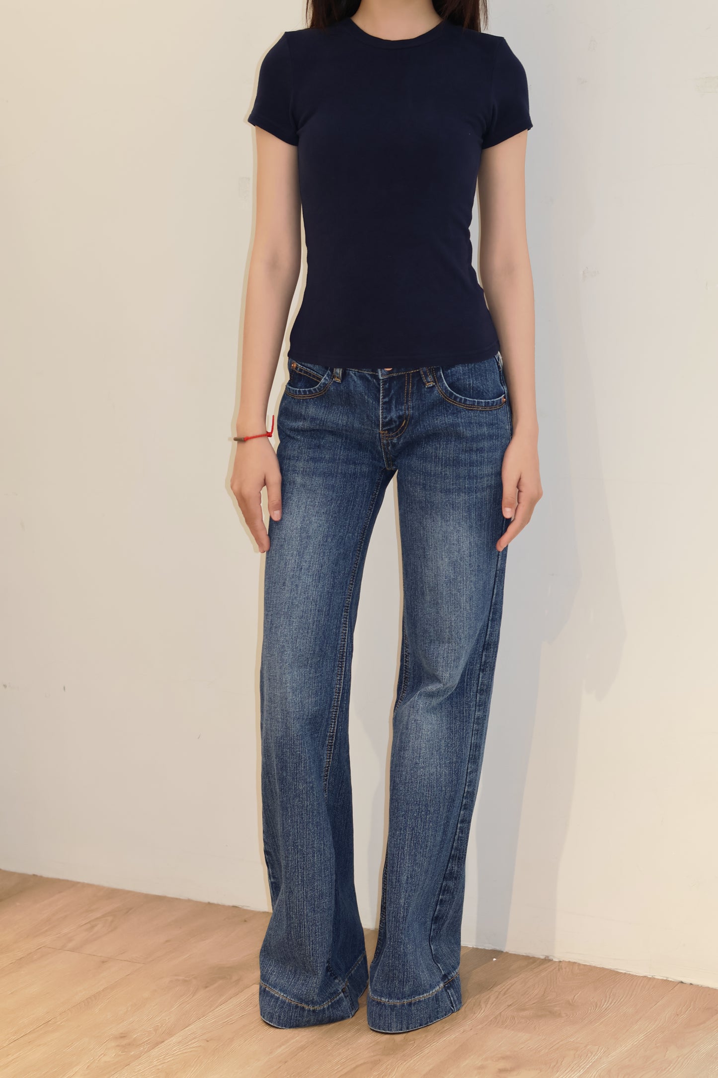 BLUE WASHED LOW RISE DENIM JEANS