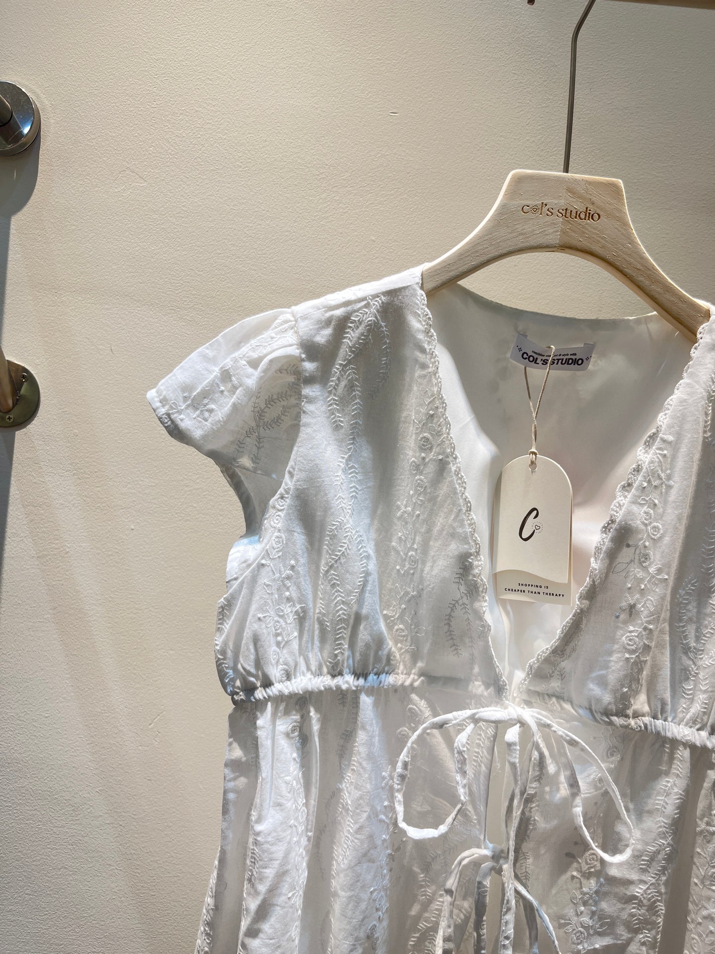 LOW CUT WHITE BLOUSE