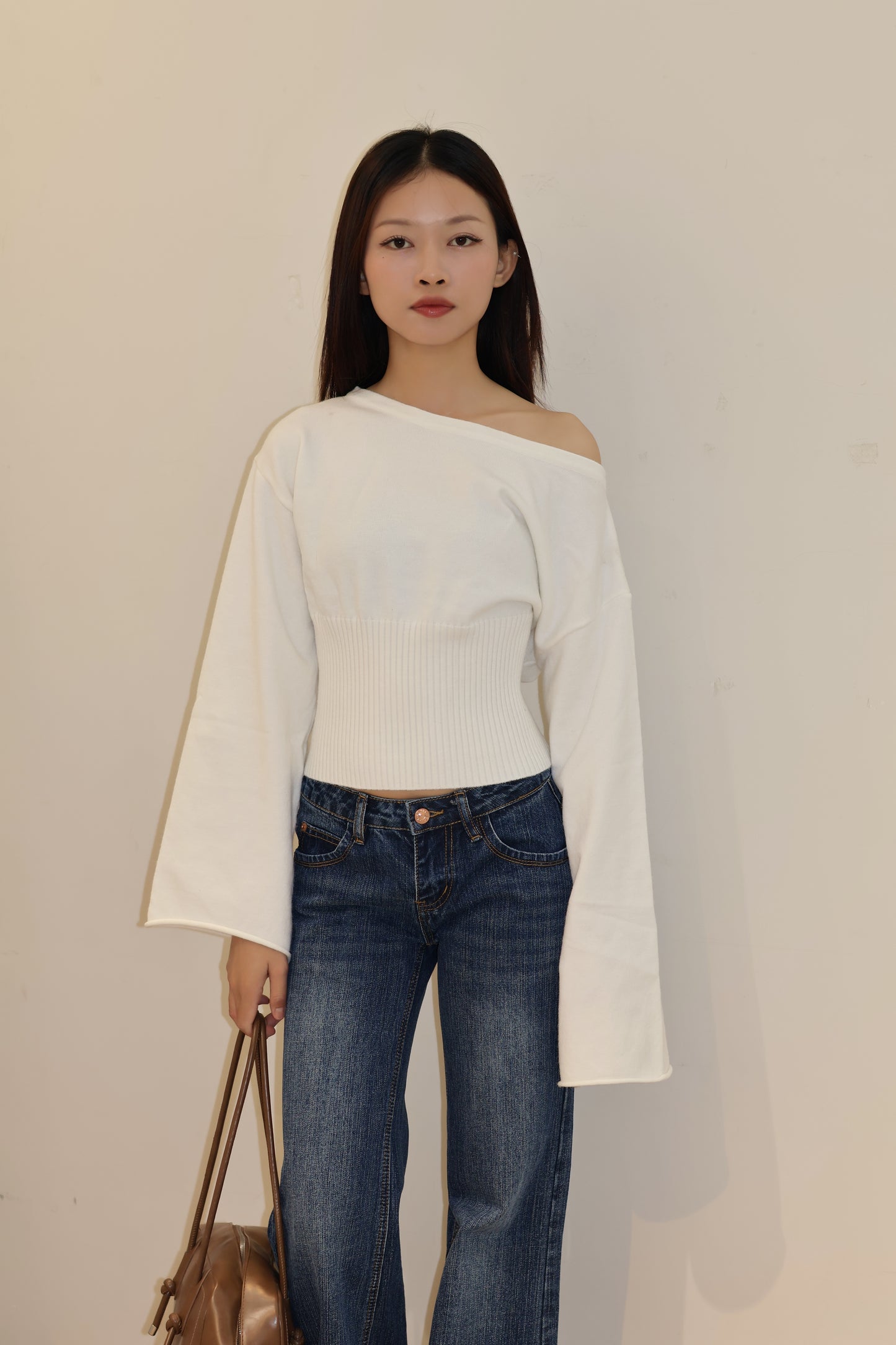 WHITE KNITTED SWEATER