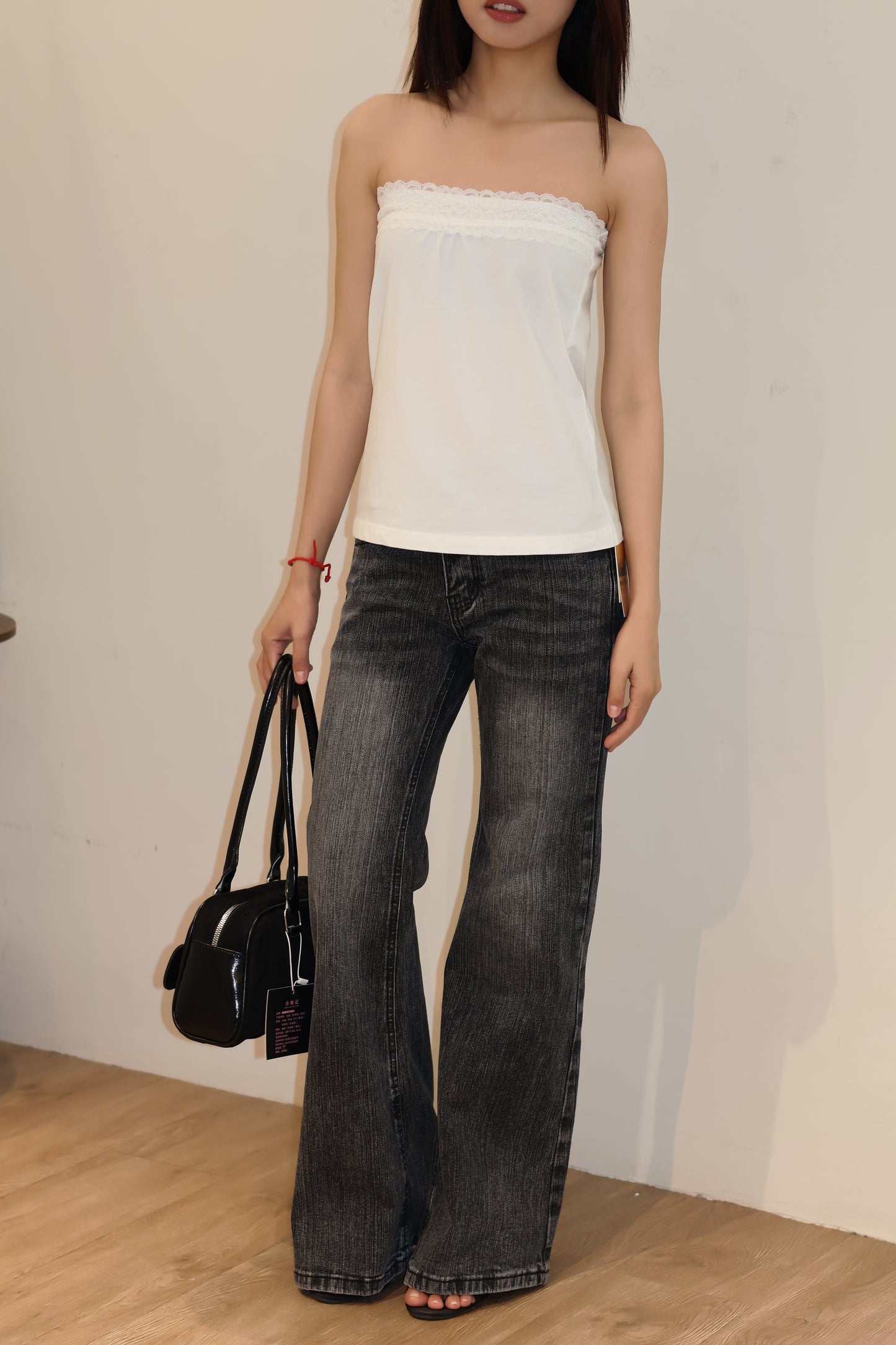 LACE DETAIL WHITE TUBE TOP