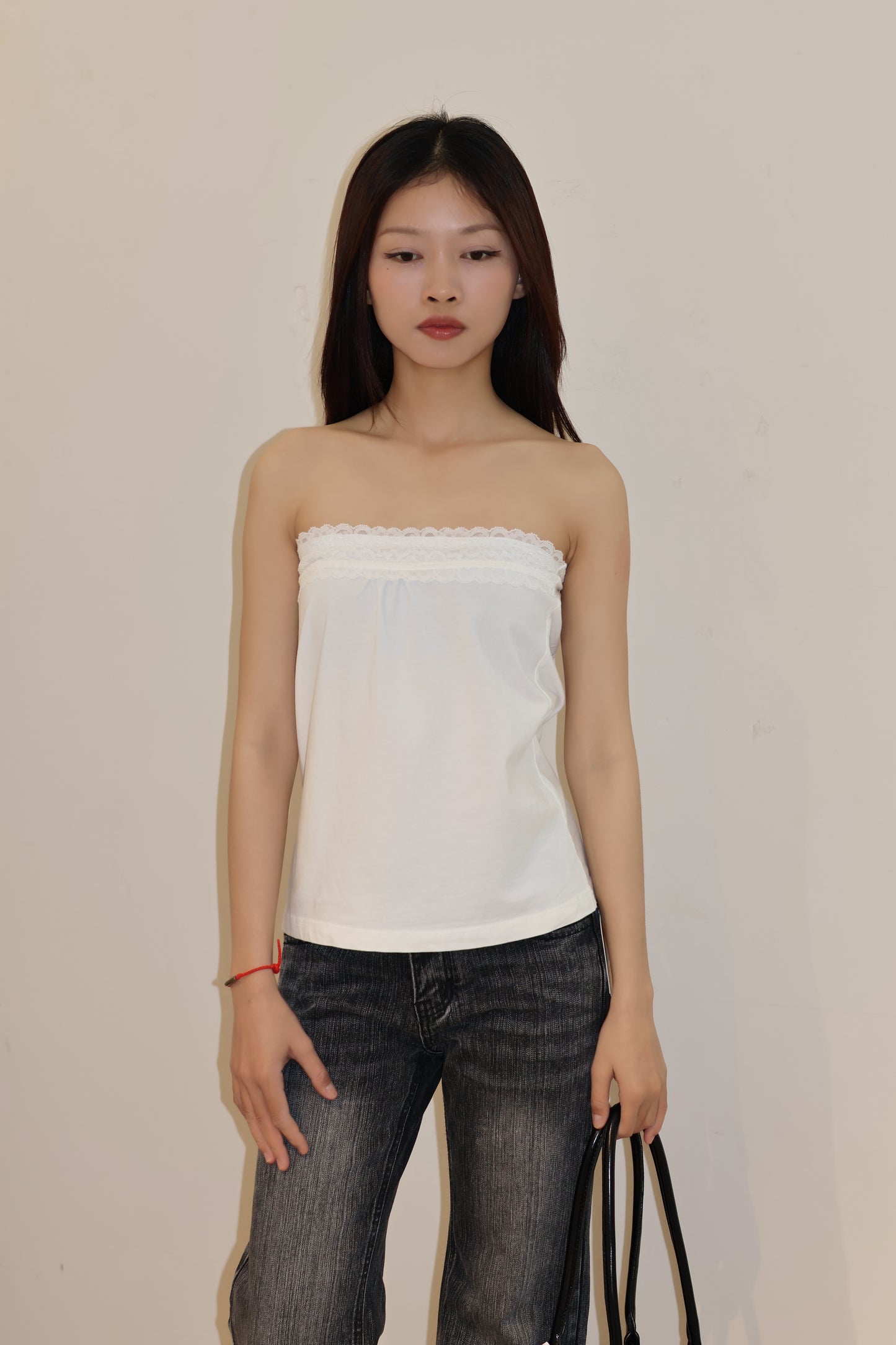 LACE DETAIL WHITE TUBE TOP