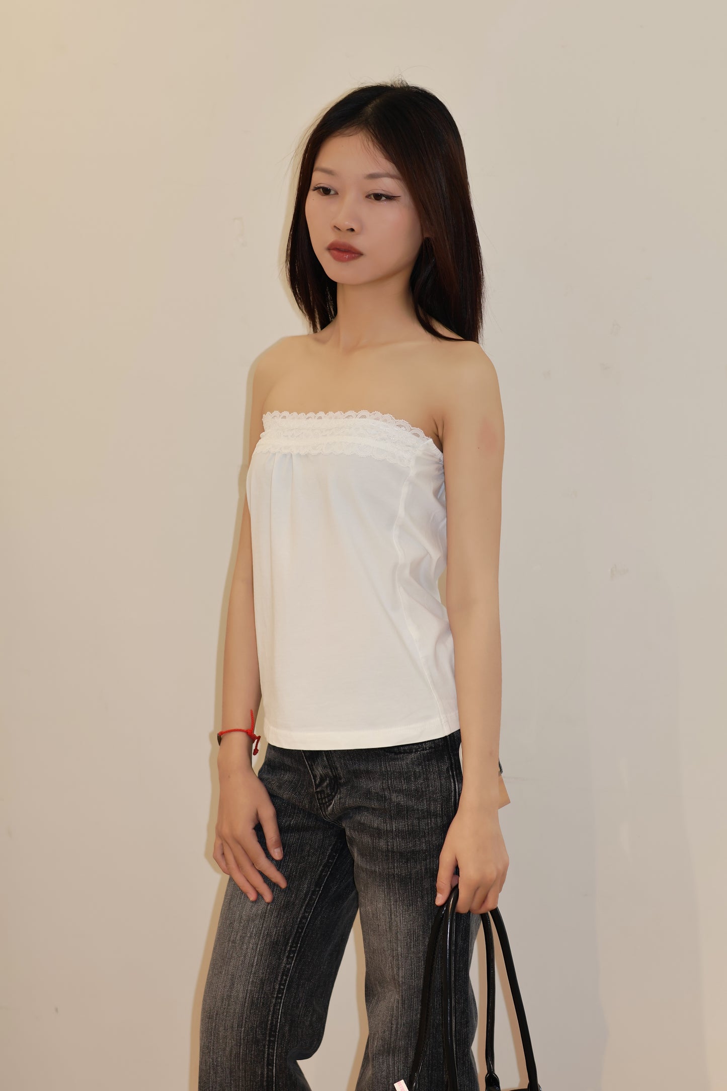 LACE DETAIL WHITE TUBE TOP