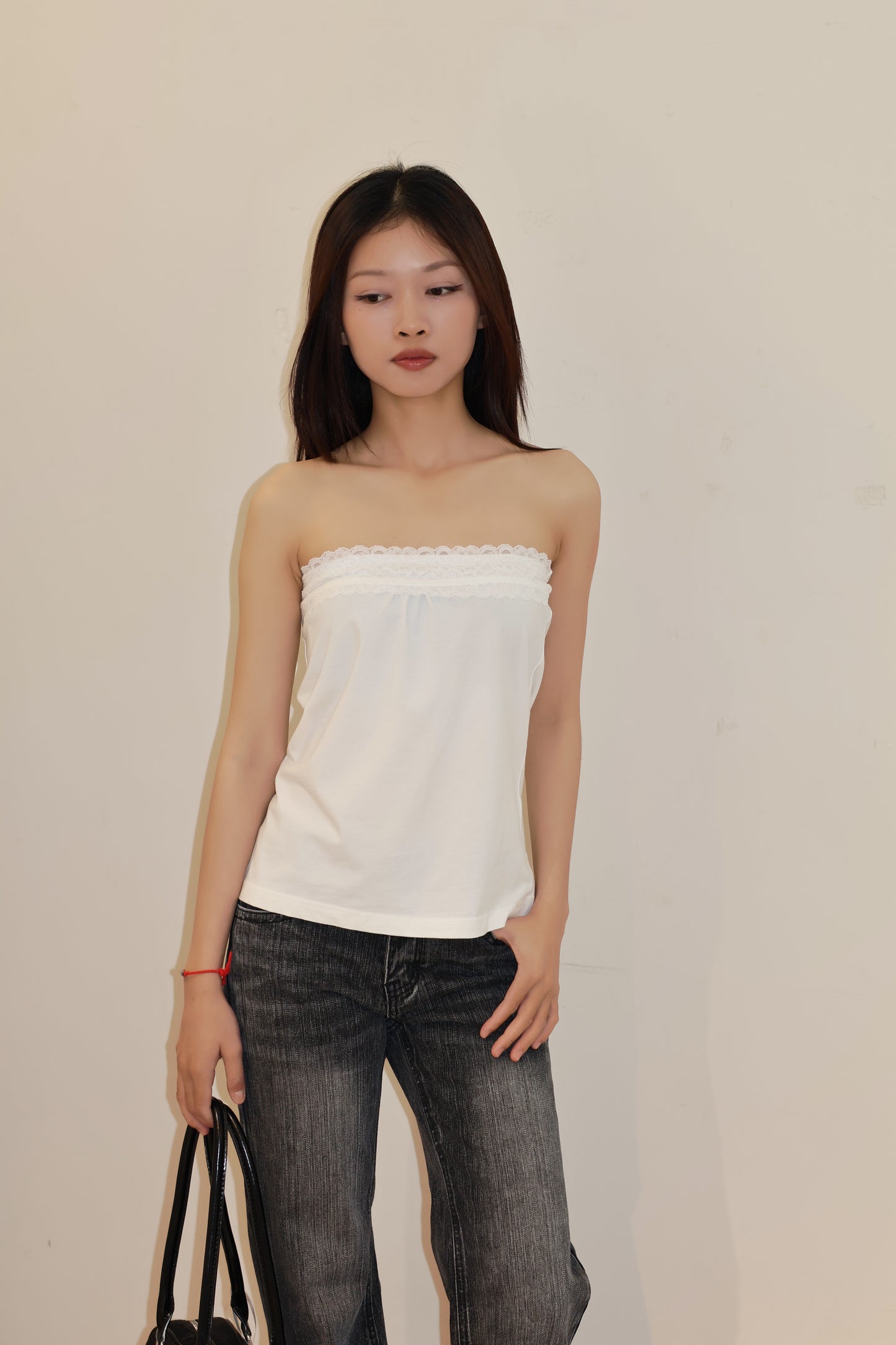 LACE DETAIL WHITE TUBE TOP
