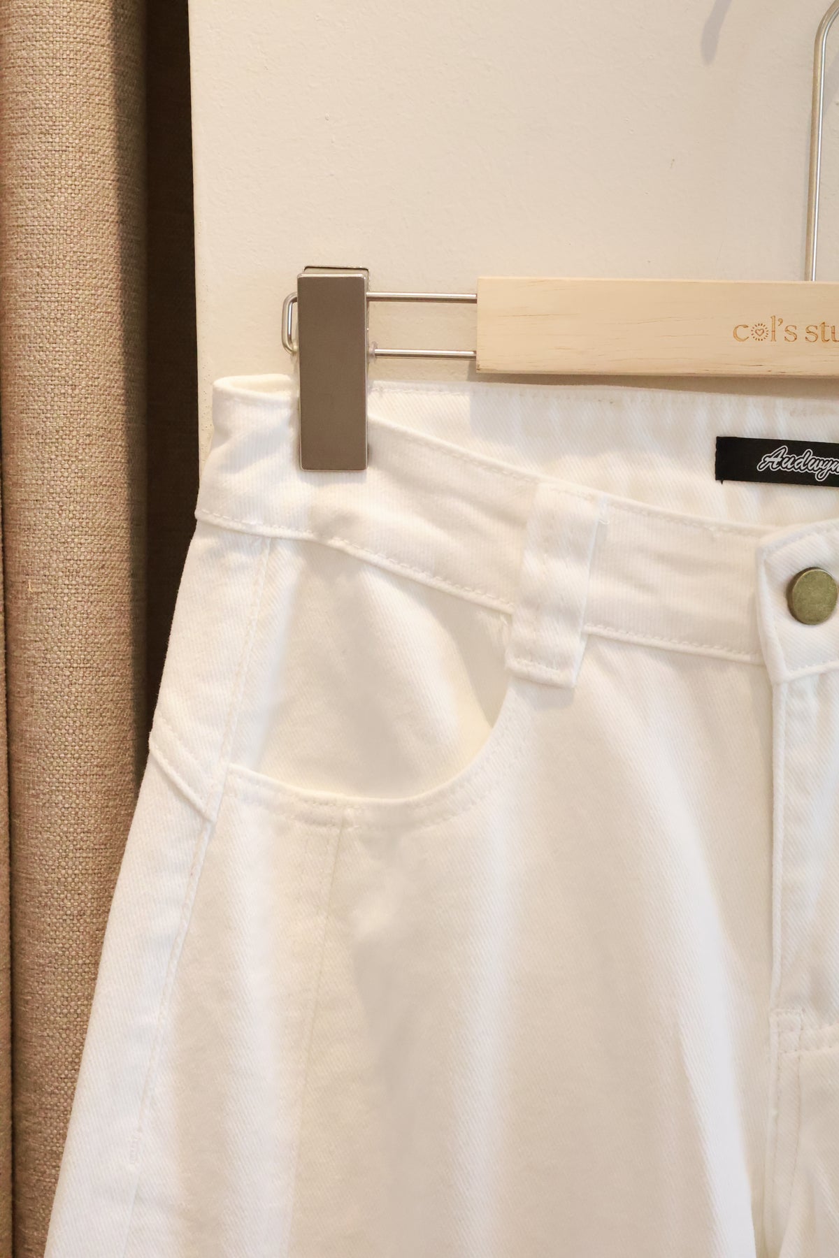 AUD White Wide-Leg Jeans