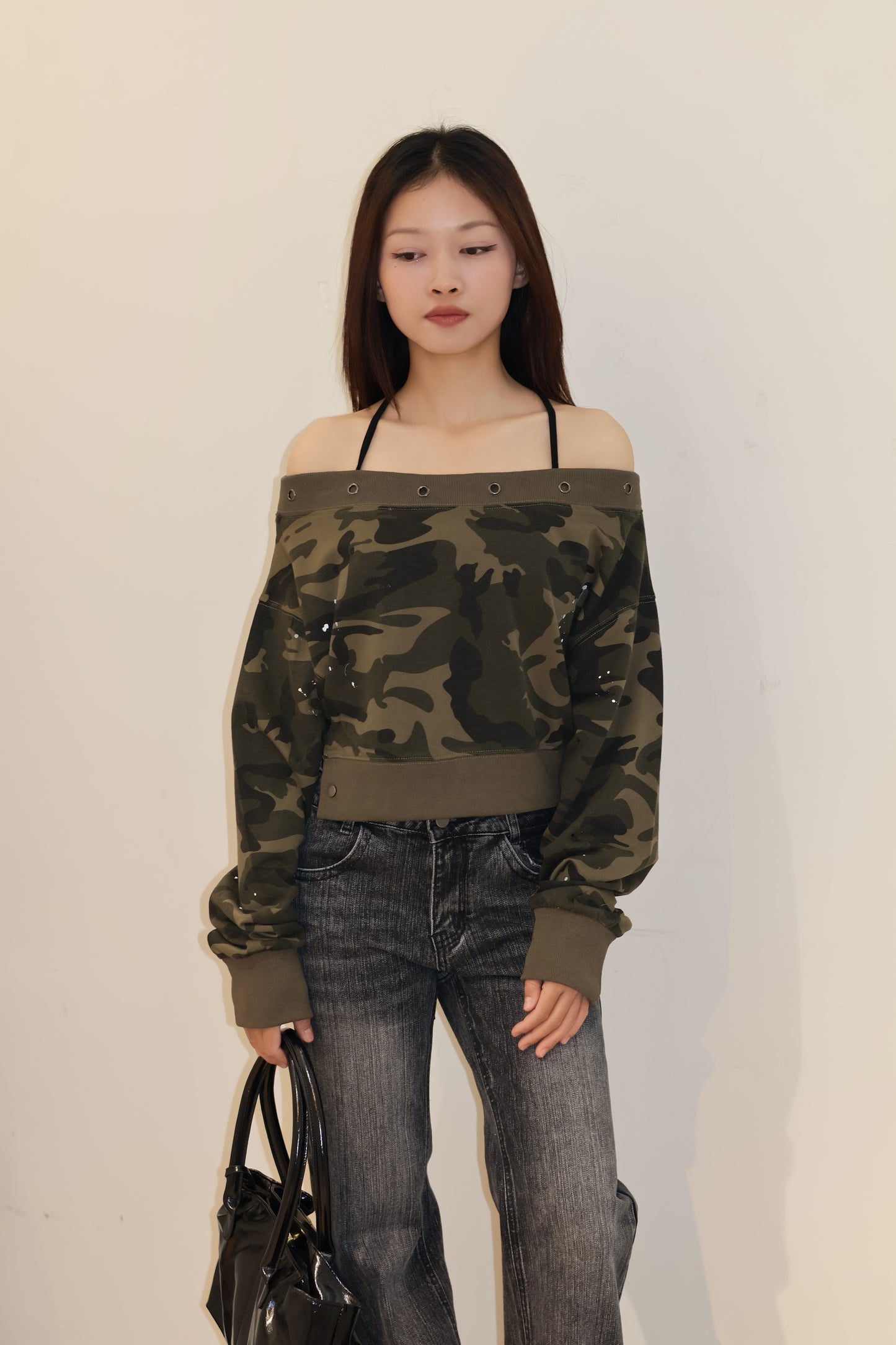 COMMANDO CROPPED OFF SHOULDER