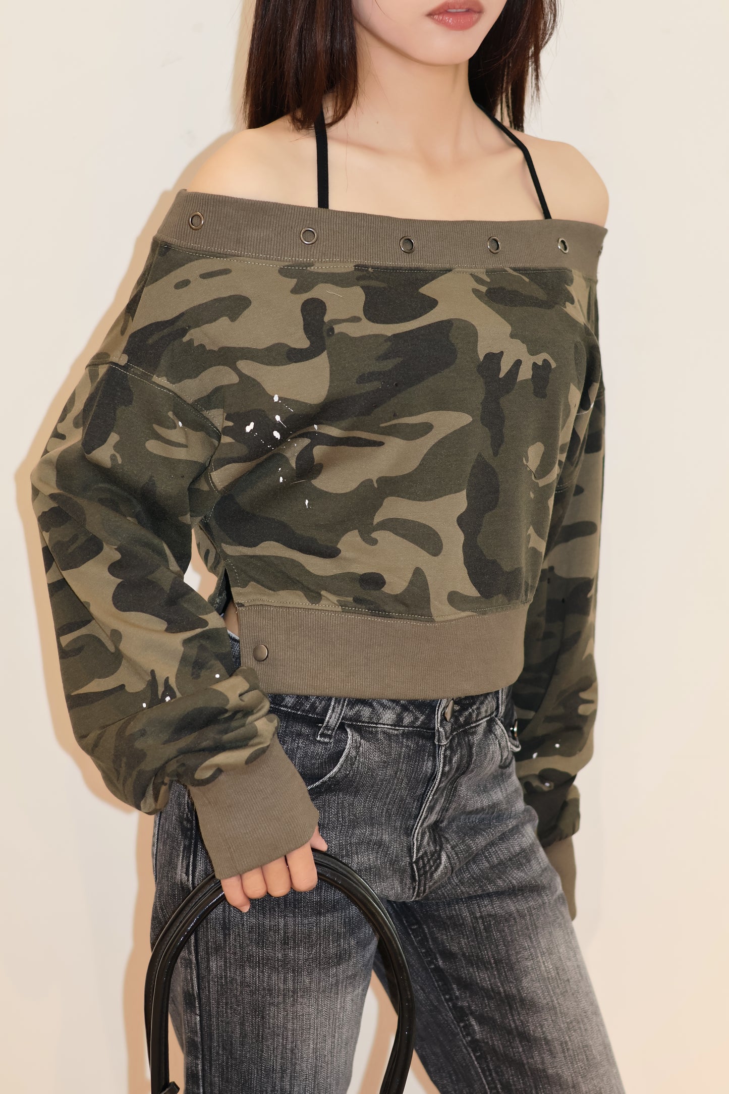 COMMANDO CROPPED OFF SHOULDER