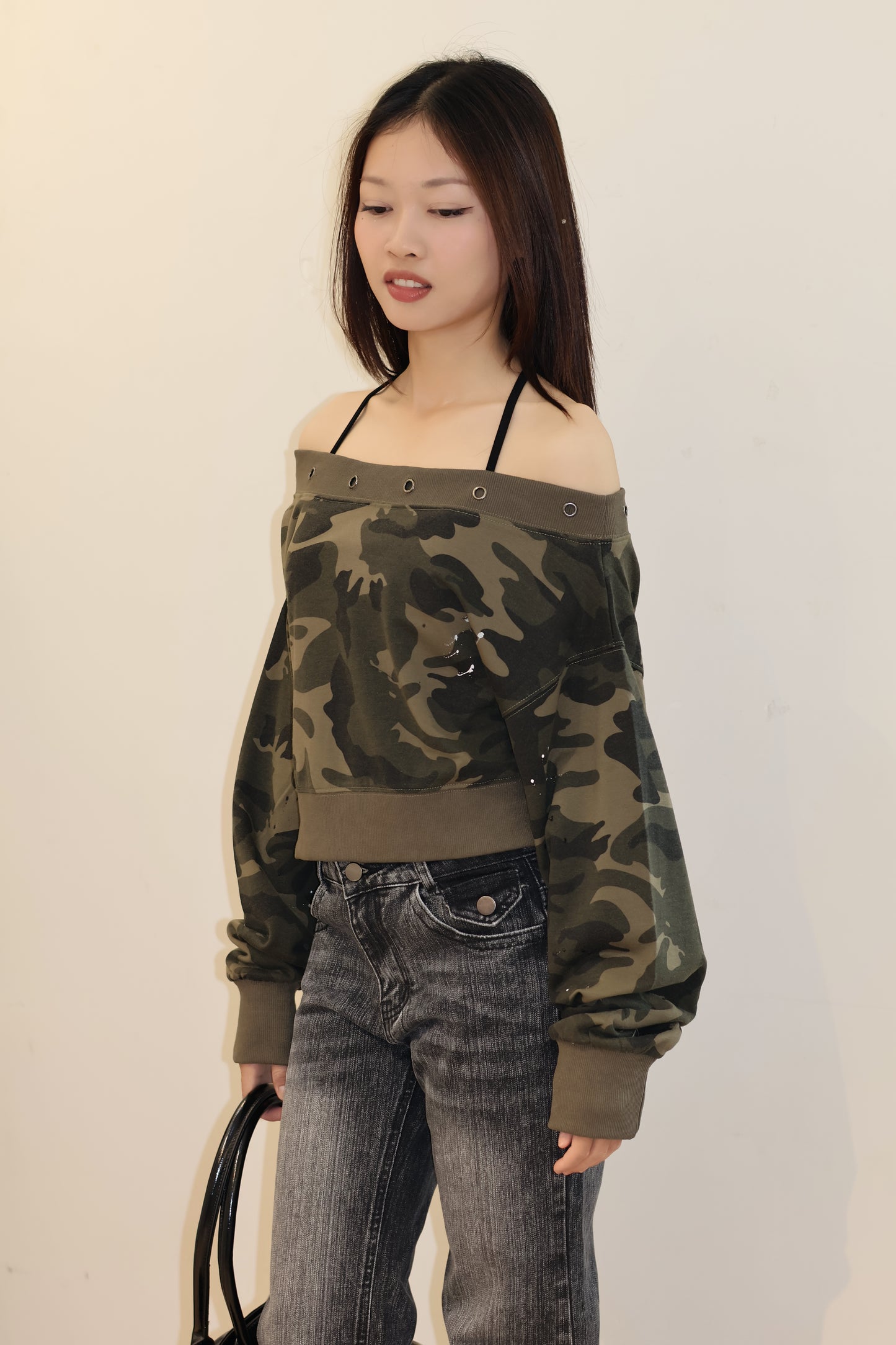 COMMANDO CROPPED OFF SHOULDER
