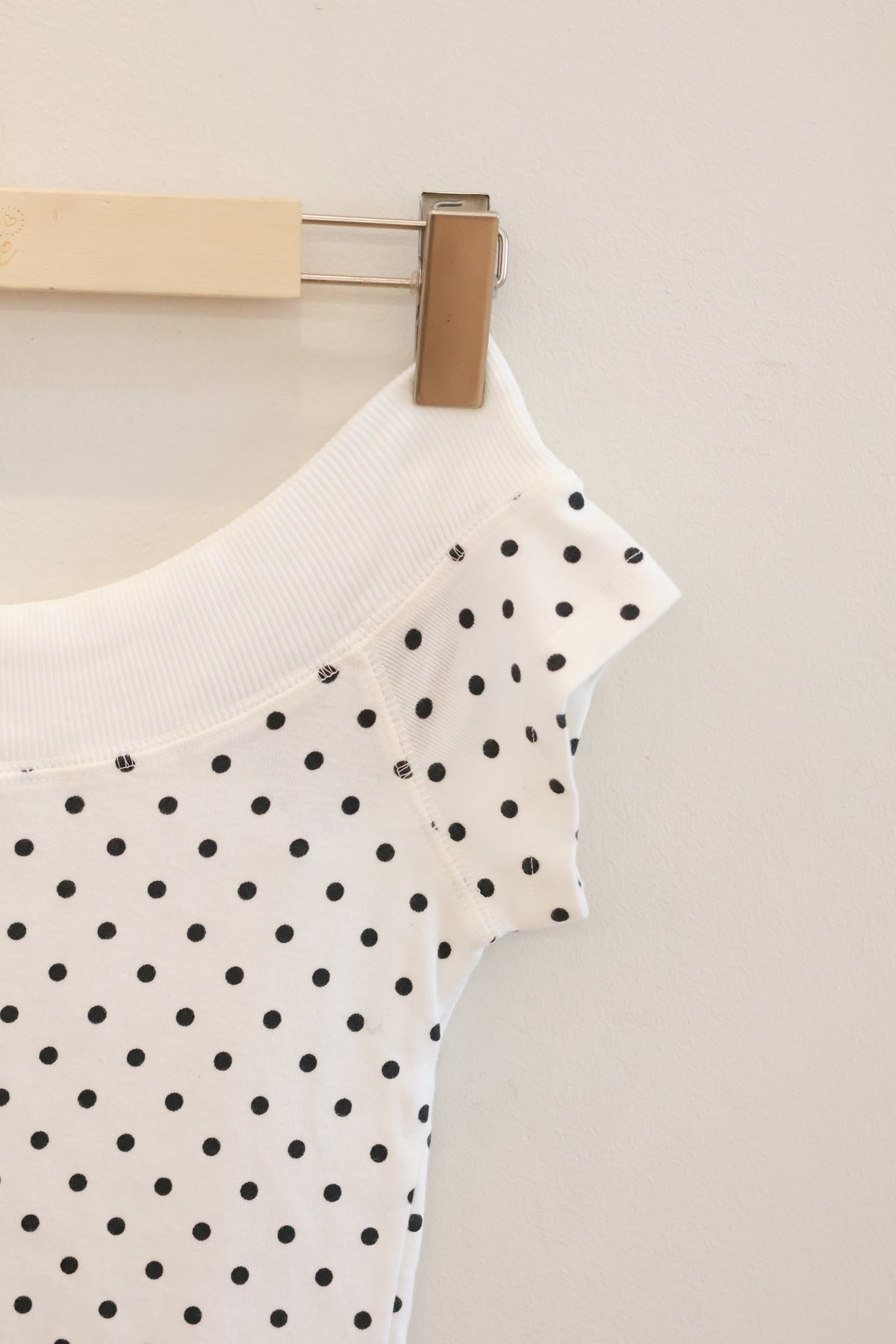 BRANDY MELVILLE GINNY POLKA DOT TOP