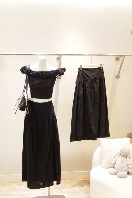 MH black long skirt