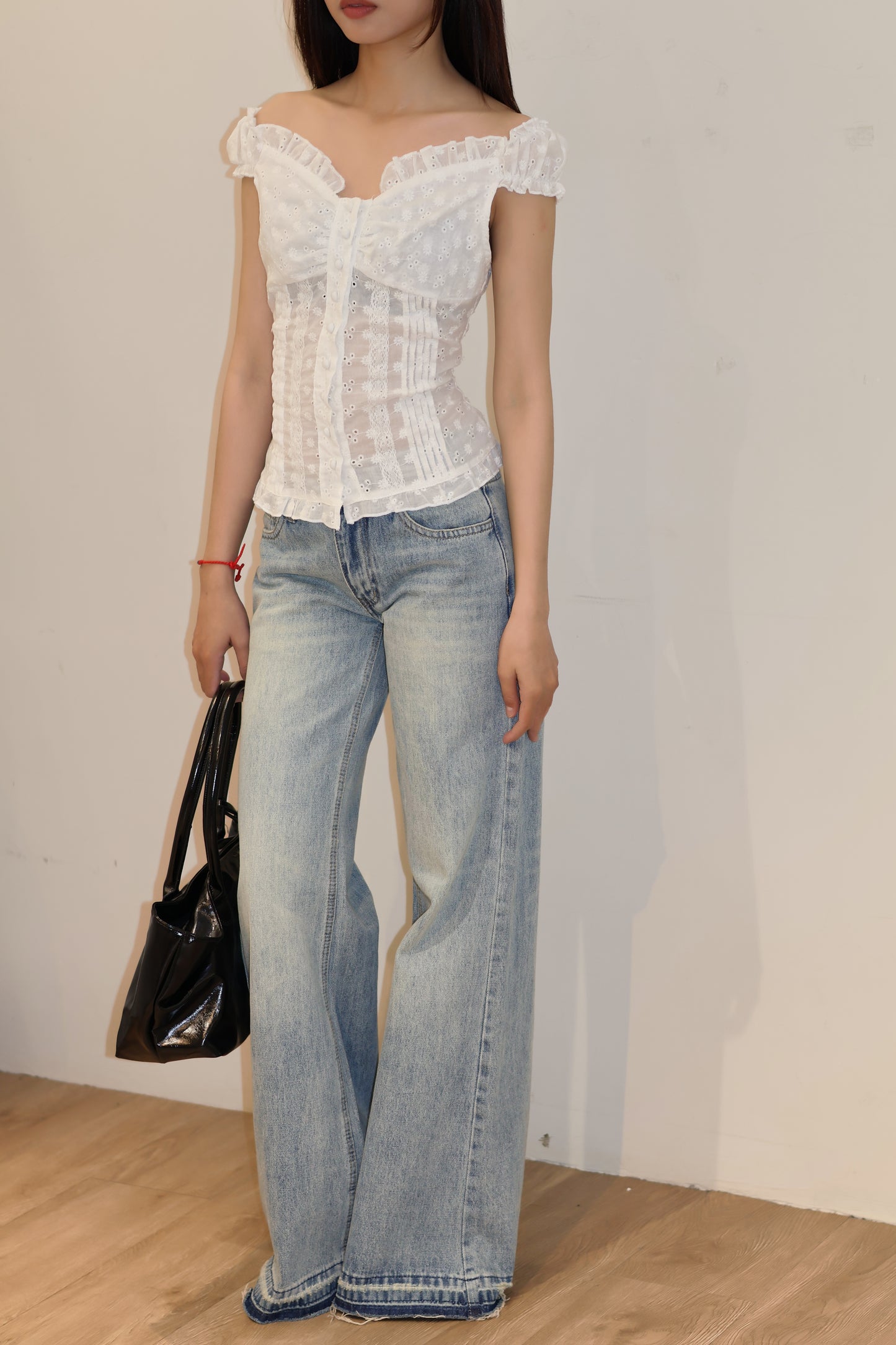 EYELET BUTTONS OFF SHOULDER TOP
