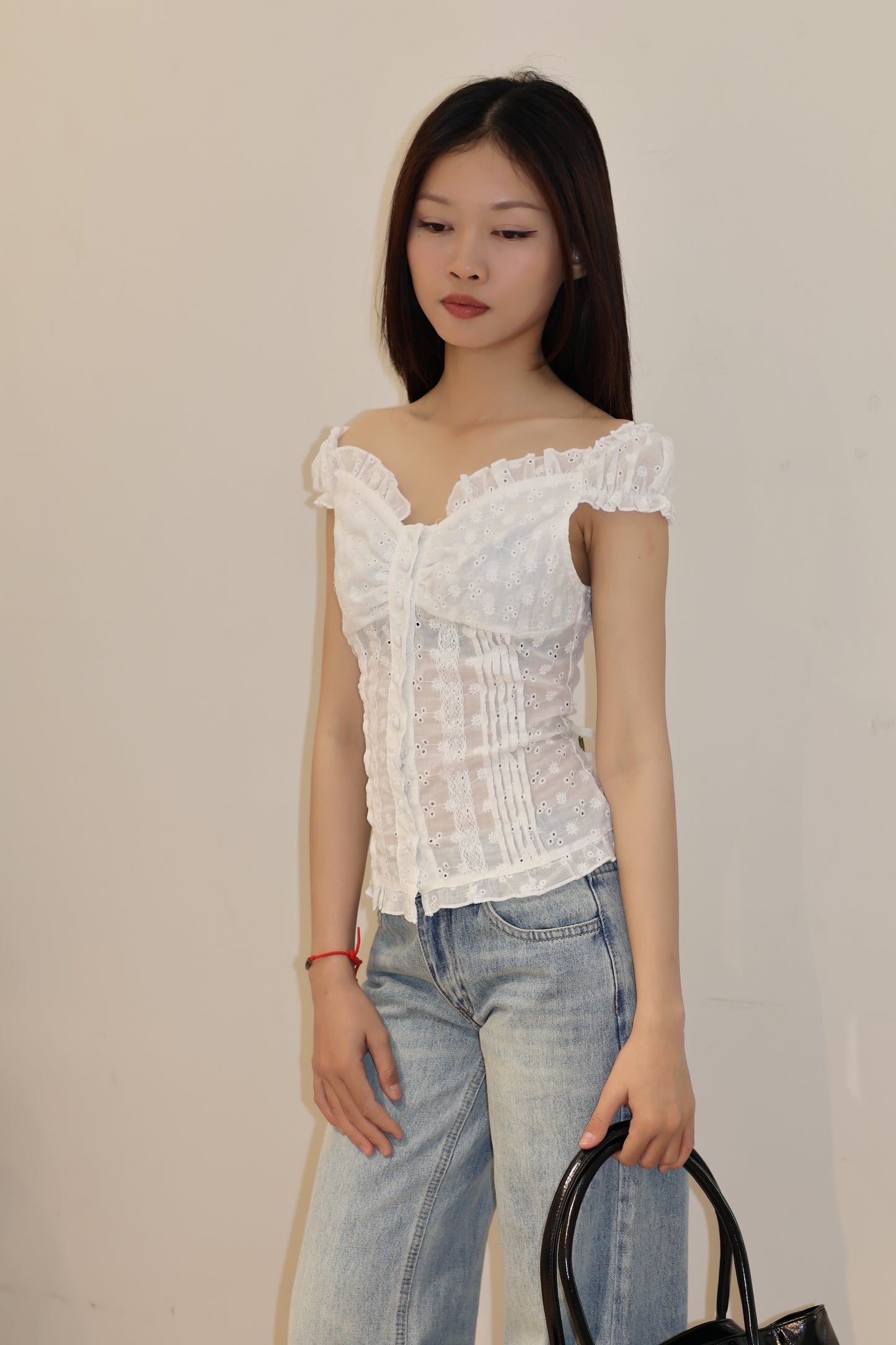 EYELET BUTTONS OFF SHOULDER TOP