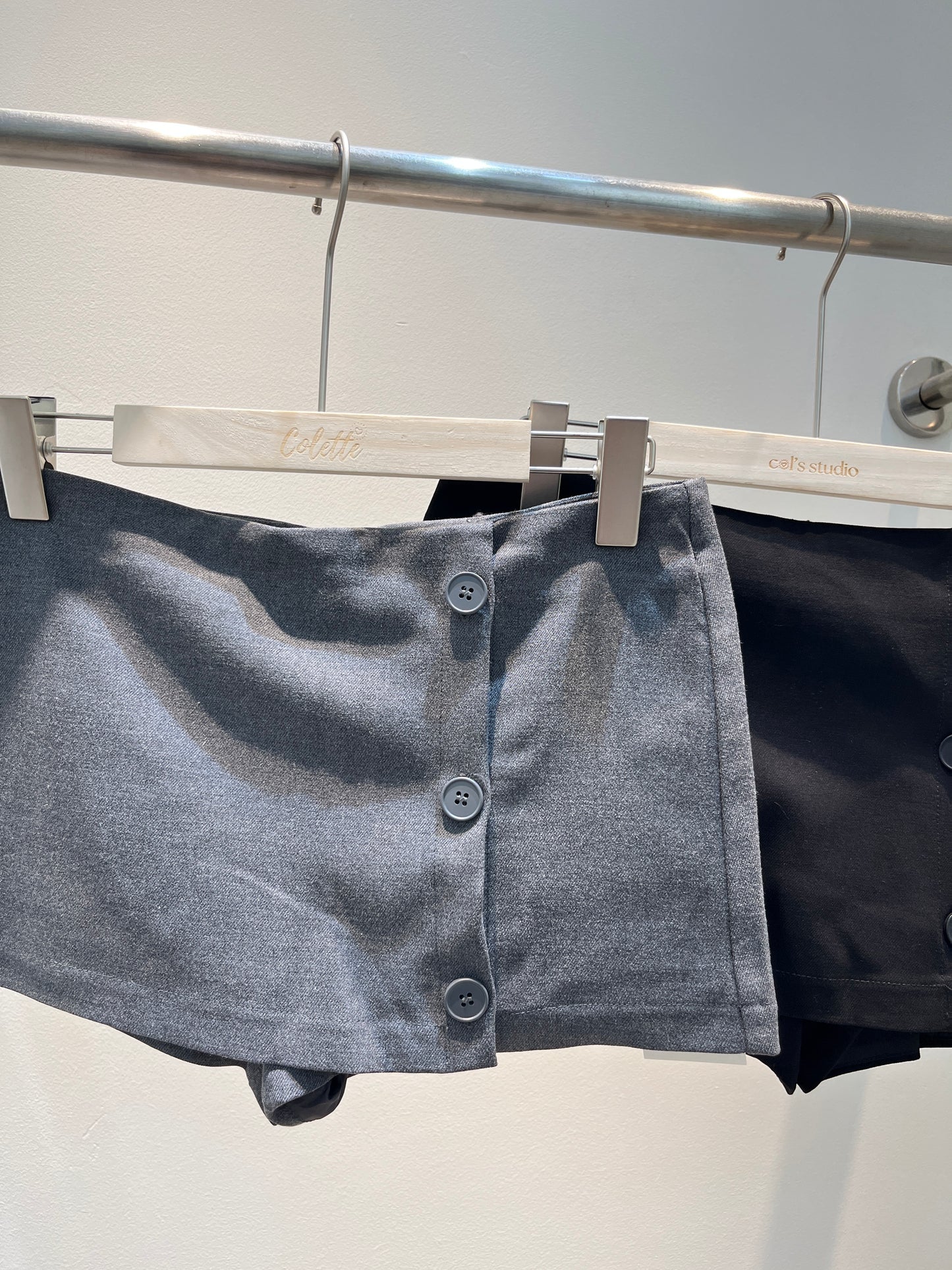 BUTTONS MINI SKIRT