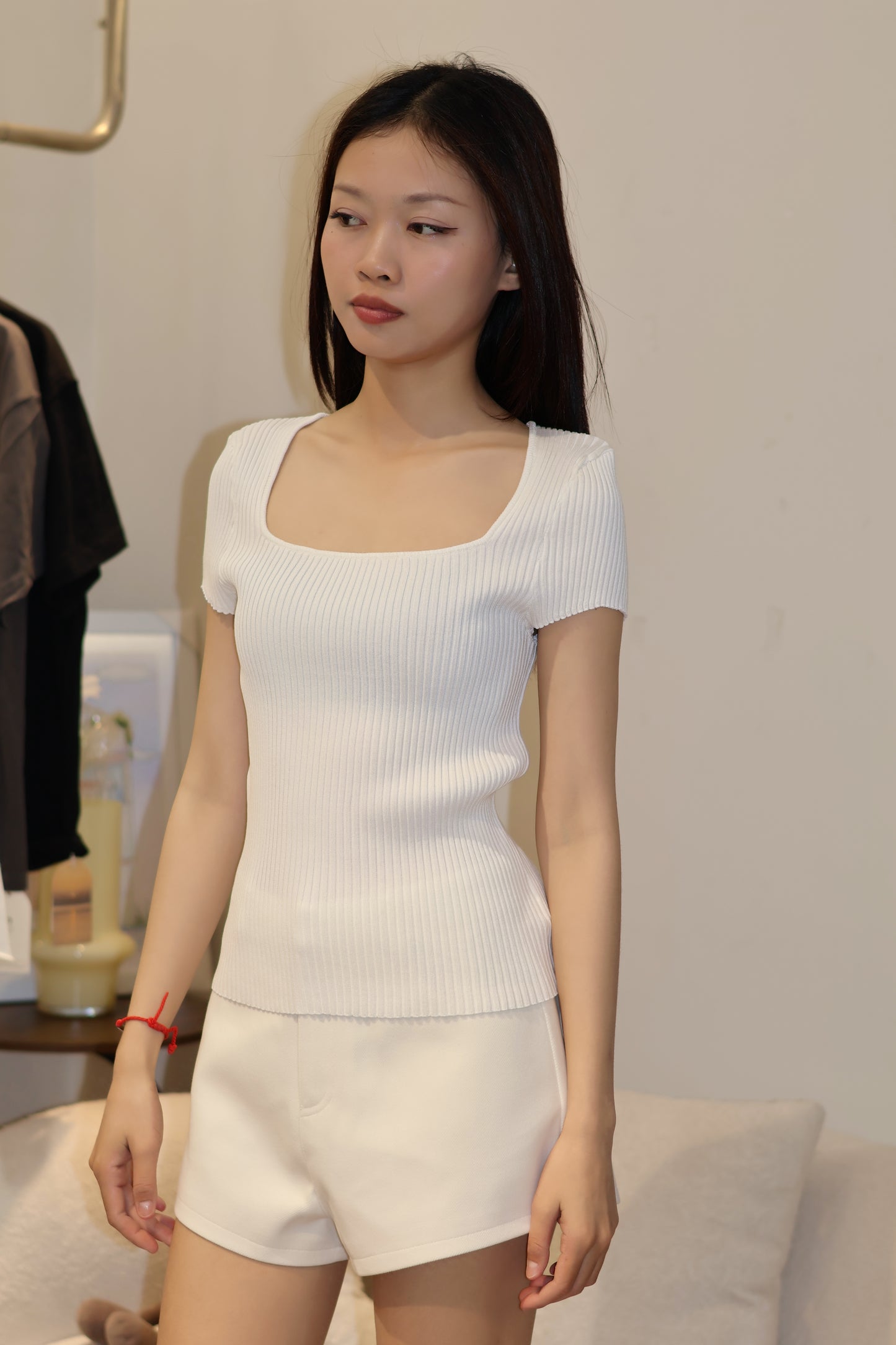 SQUARE NECK KNITTED TOP