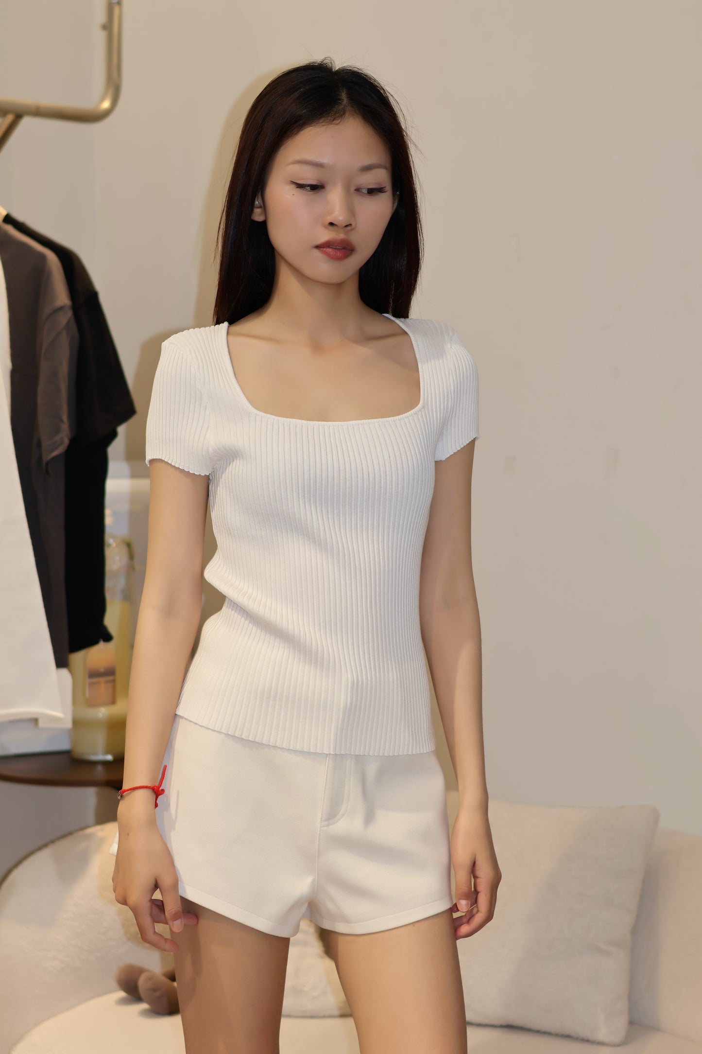 SQUARE NECK KNITTED TOP