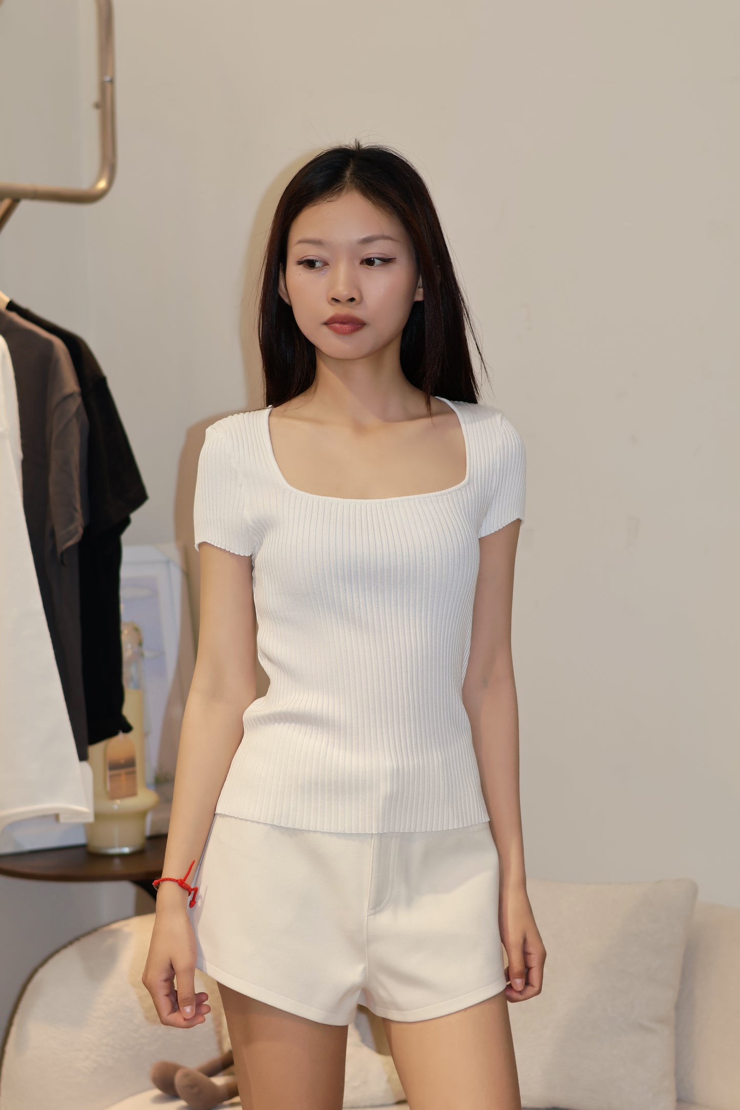 SQUARE NECK KNITTED TOP