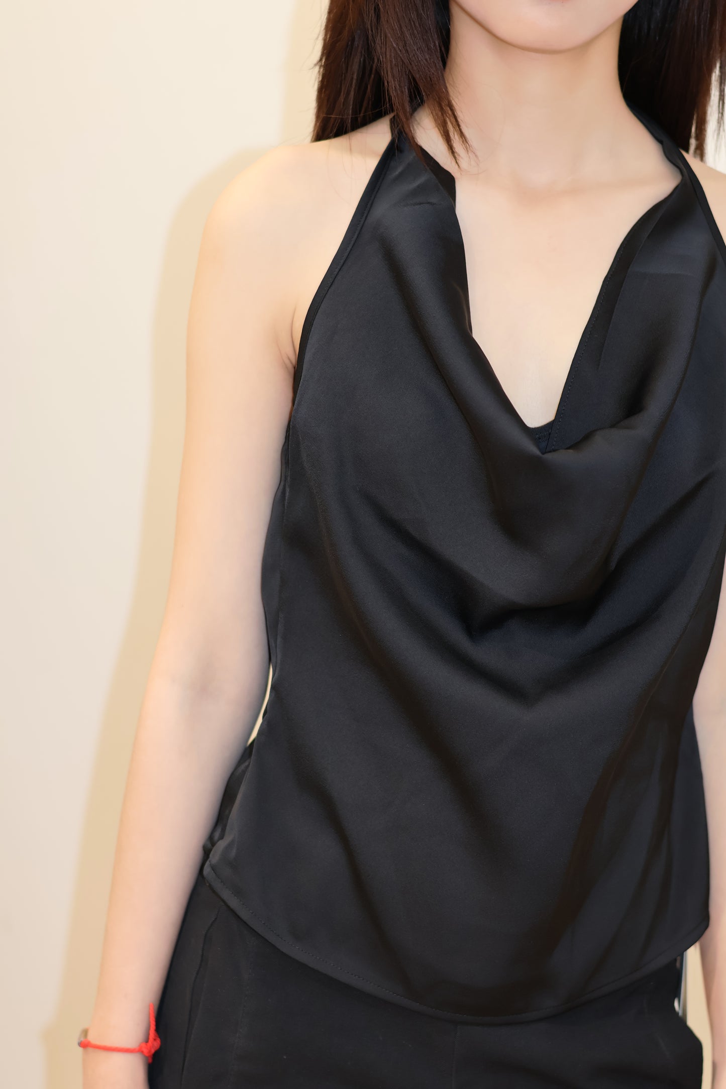 SATIN PLAIN BLACK HALTER