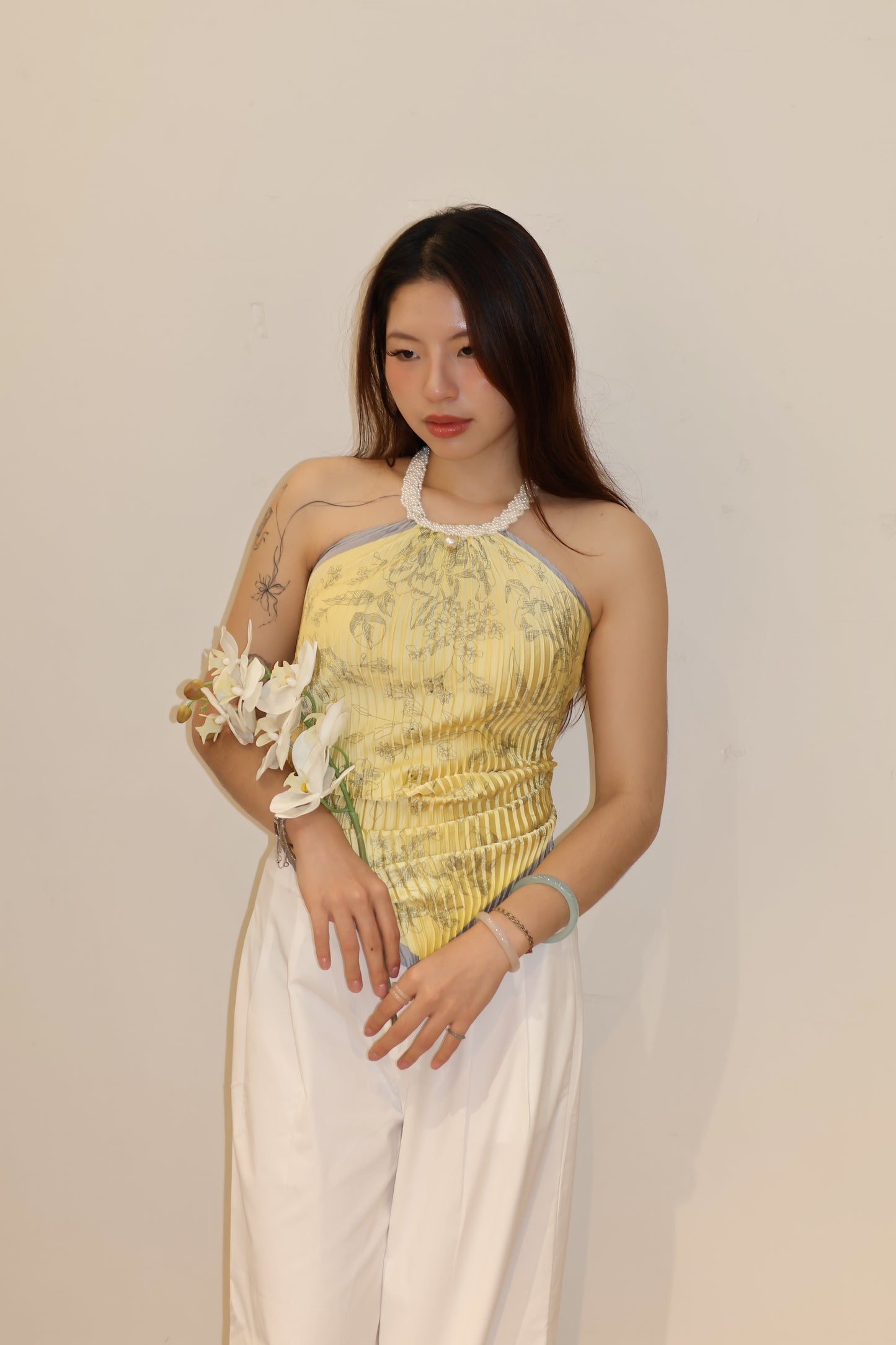 YELOW PEARL HALTER TOP