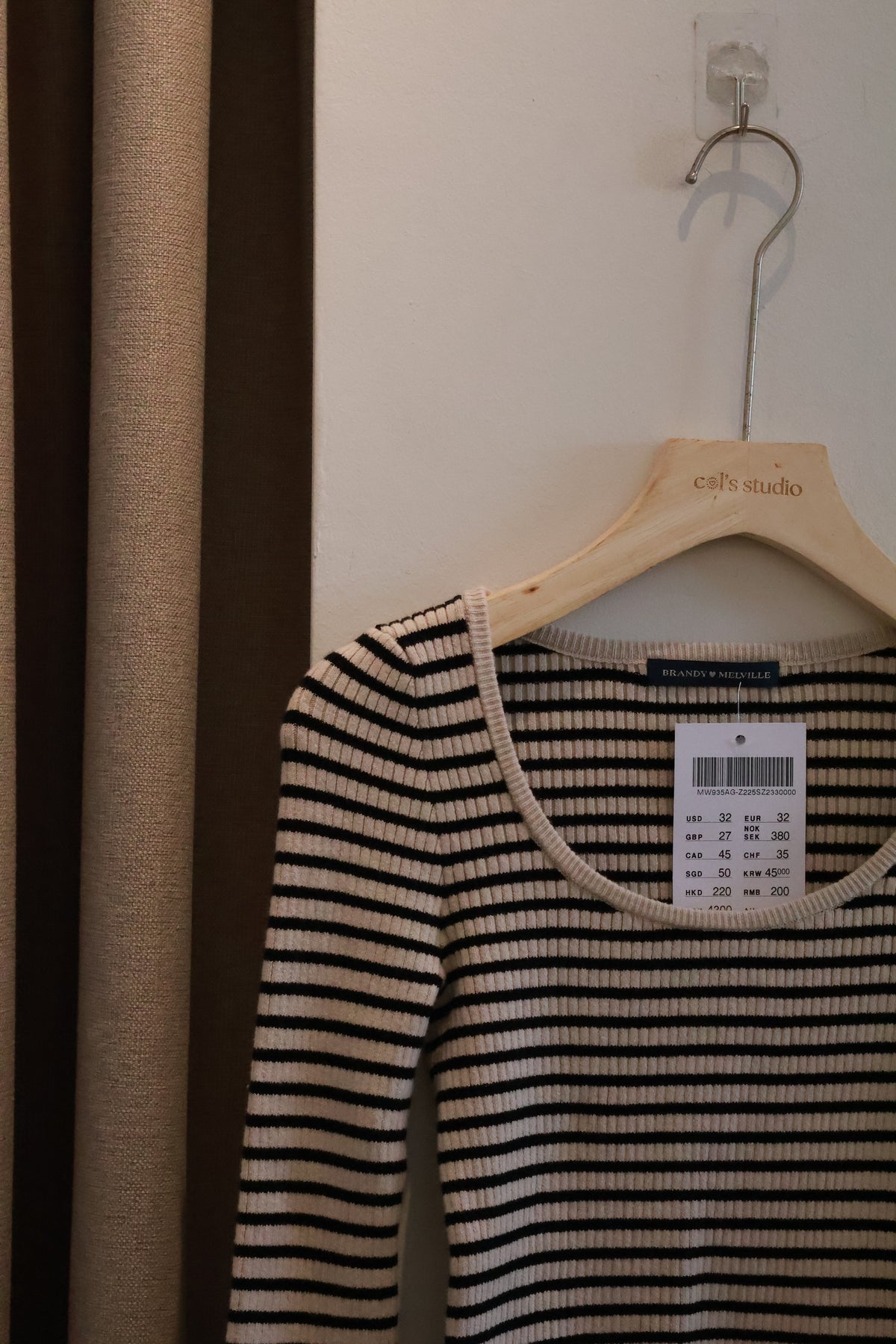 BRANDY Zelly Striped Top- BLACK&WHITE