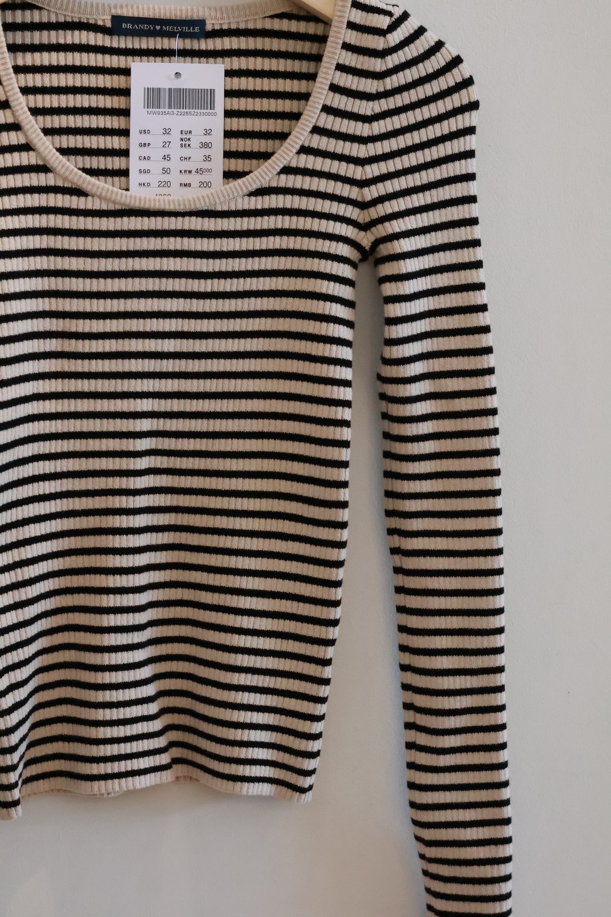 BRANDY Zelly Striped Top- BLACK&WHITE