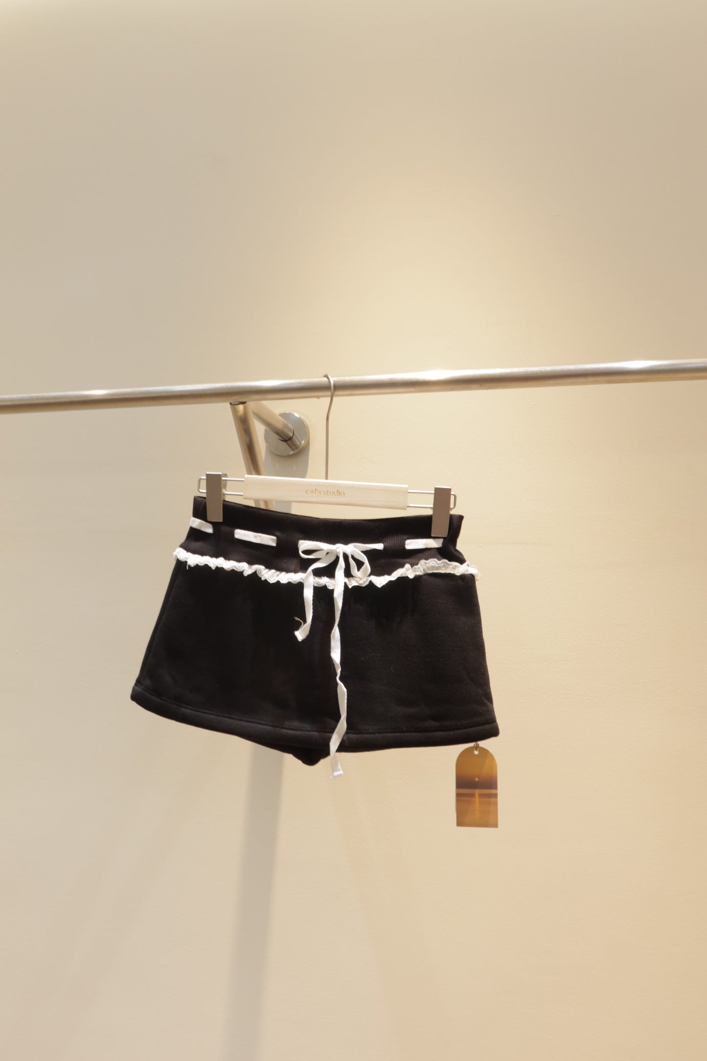 KS white detailed sweatskirt