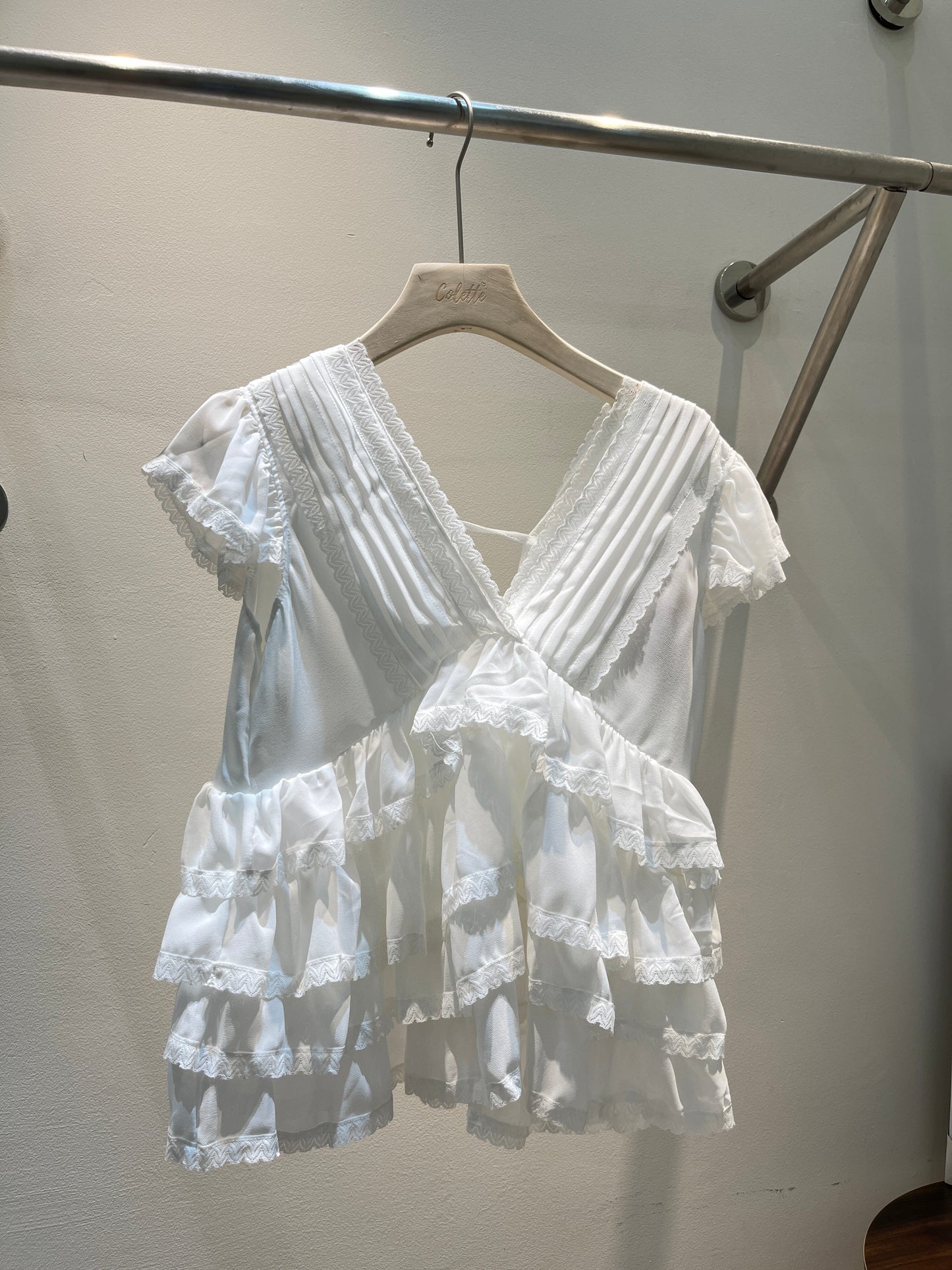 Ruffled mesh short sleeve top