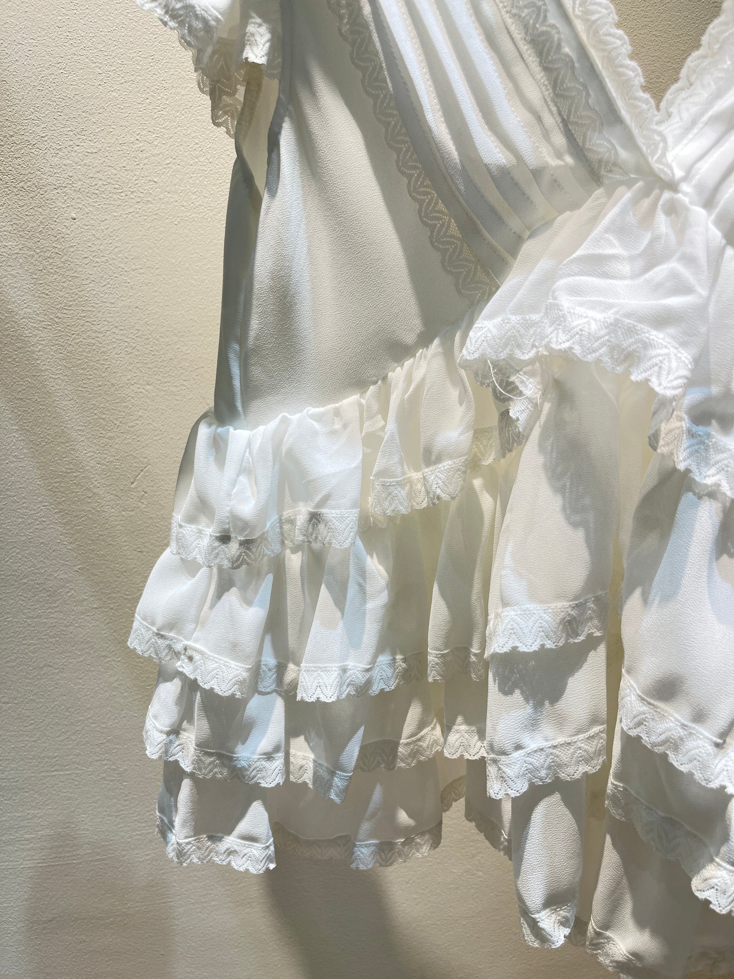 Ruffled mesh short sleeve top