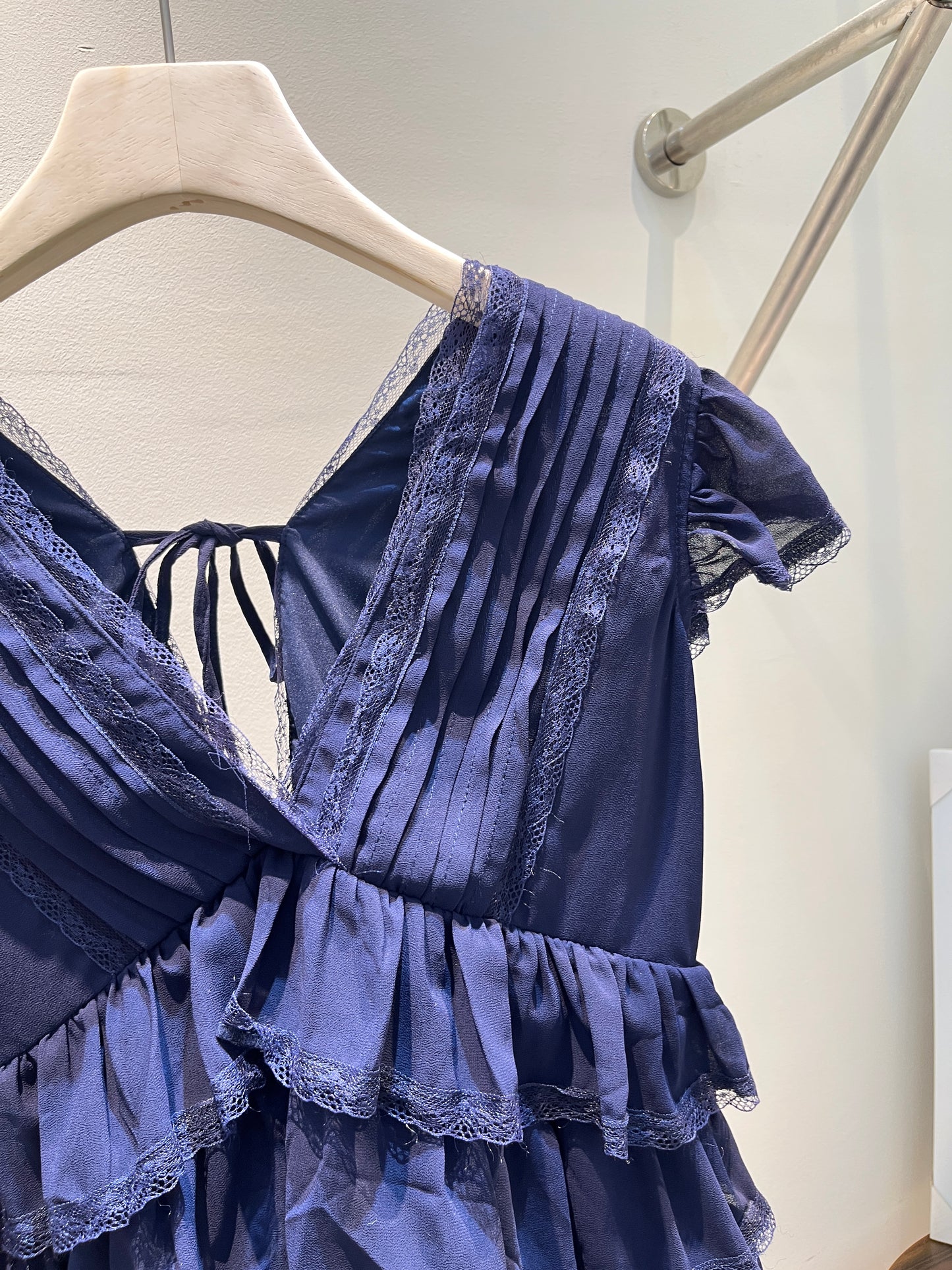 Ruffled mesh short sleeve top