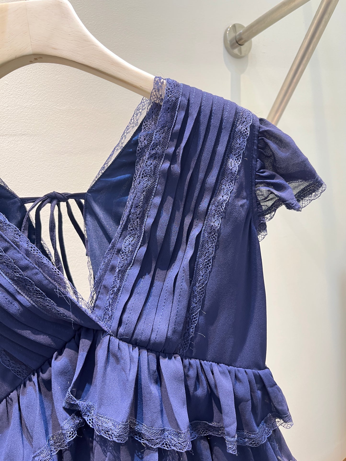 Ruffled mesh short sleeve top