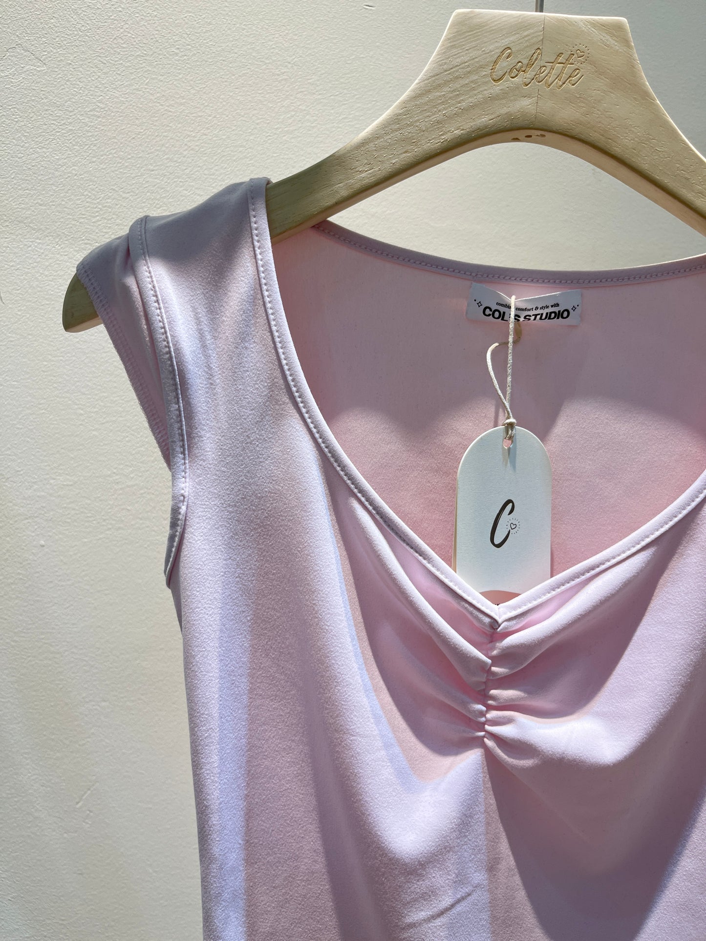 Middle runched basic top